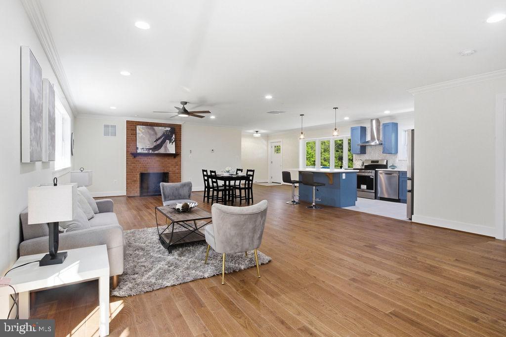 COOLRIDGE ACRES - Residential