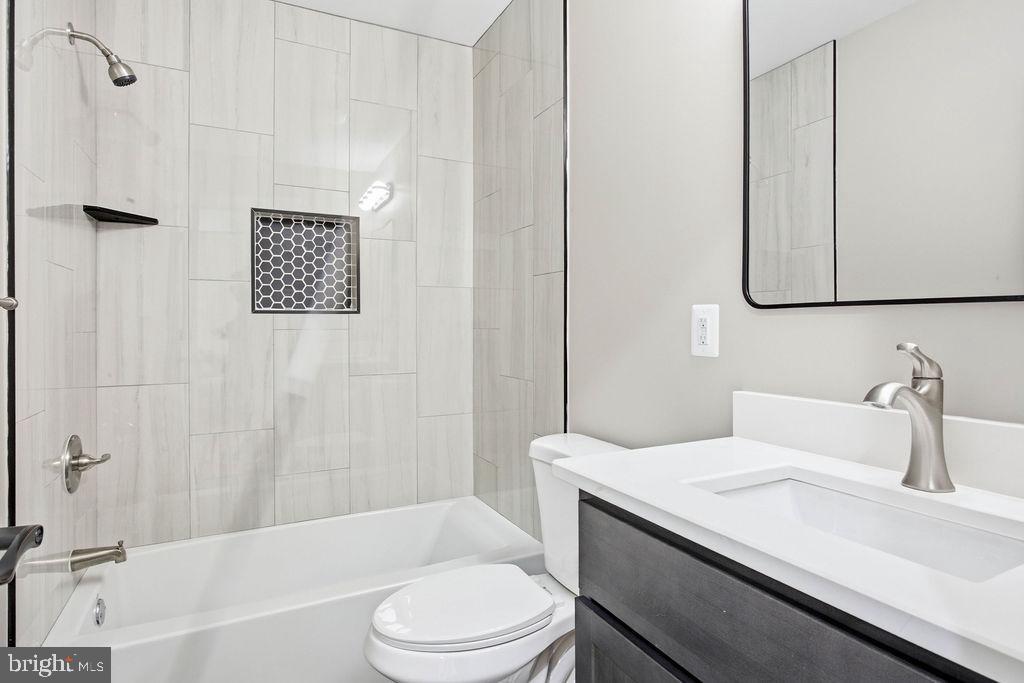 COOLRIDGE ACRES - Residential