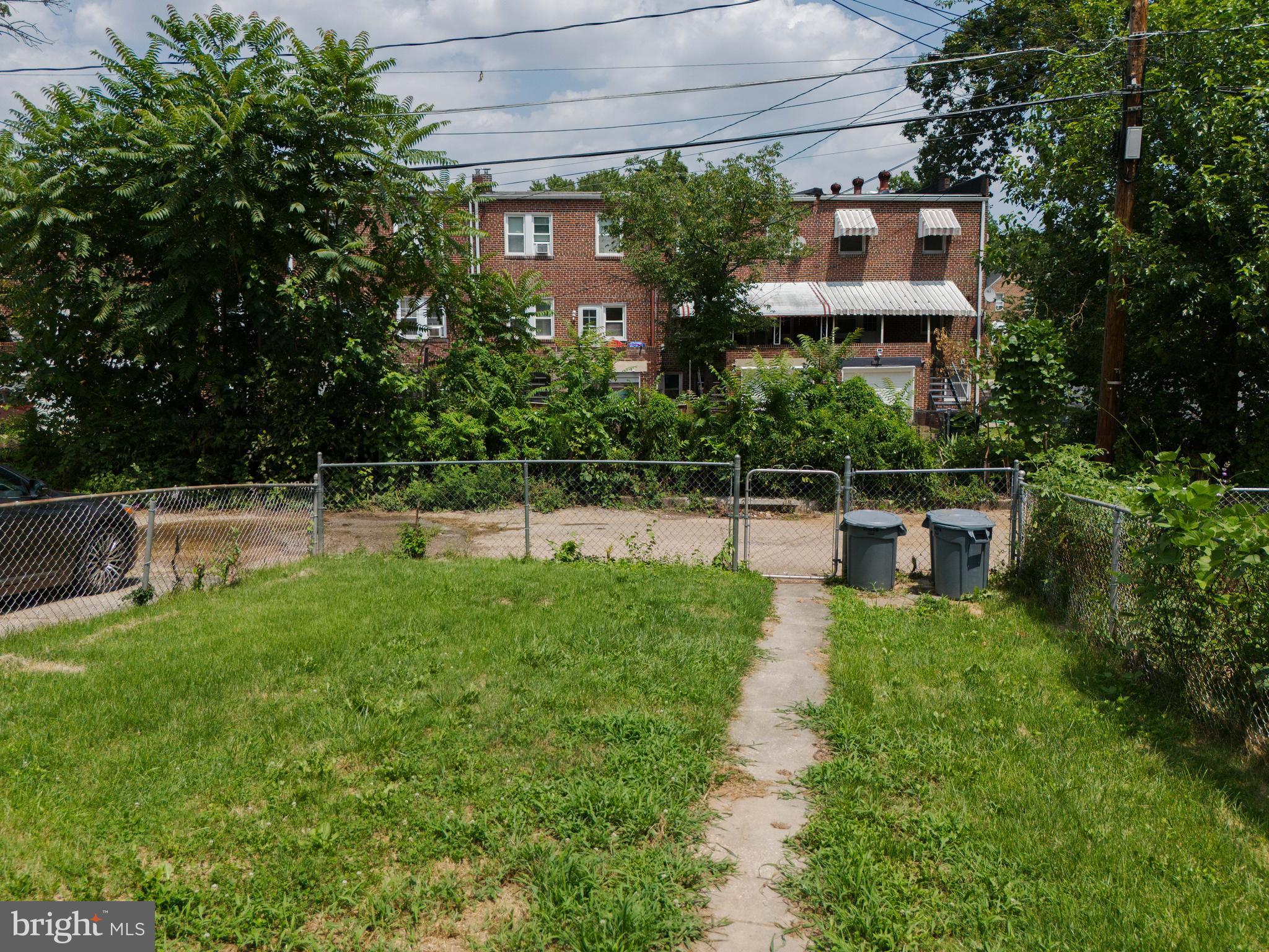 BRIARWOOD - Residential