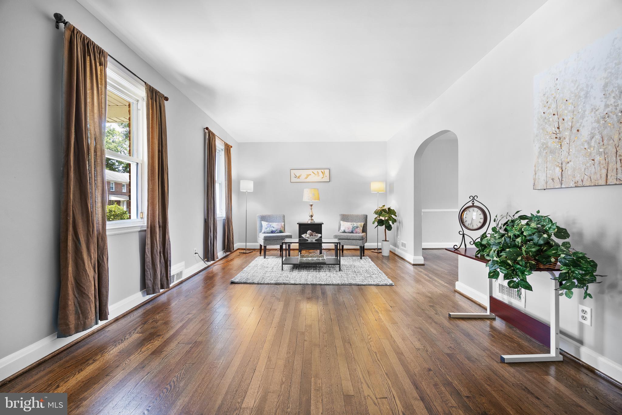 37 BRIARWOOD ROAD