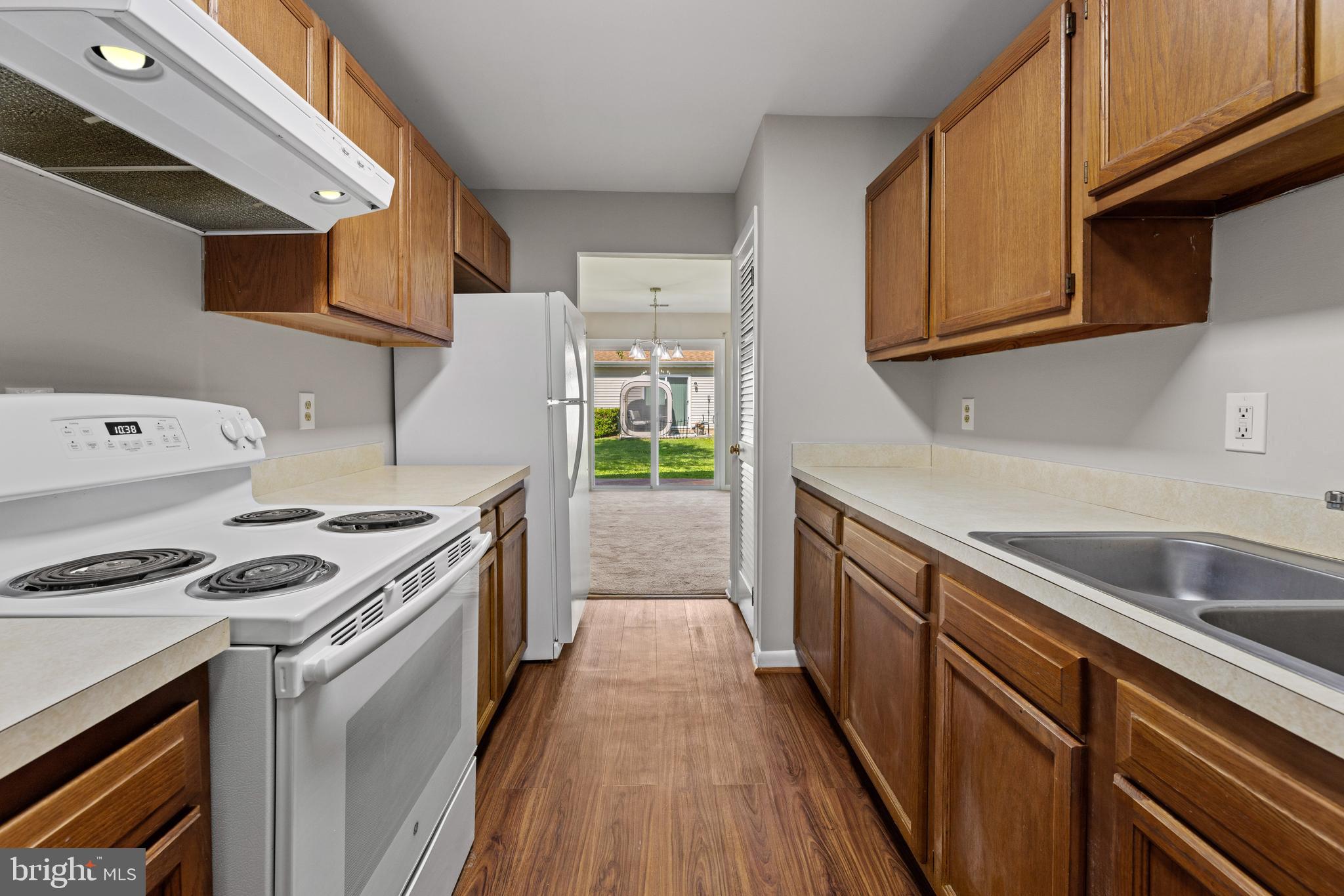 BROADVIEW ACRES - Residential