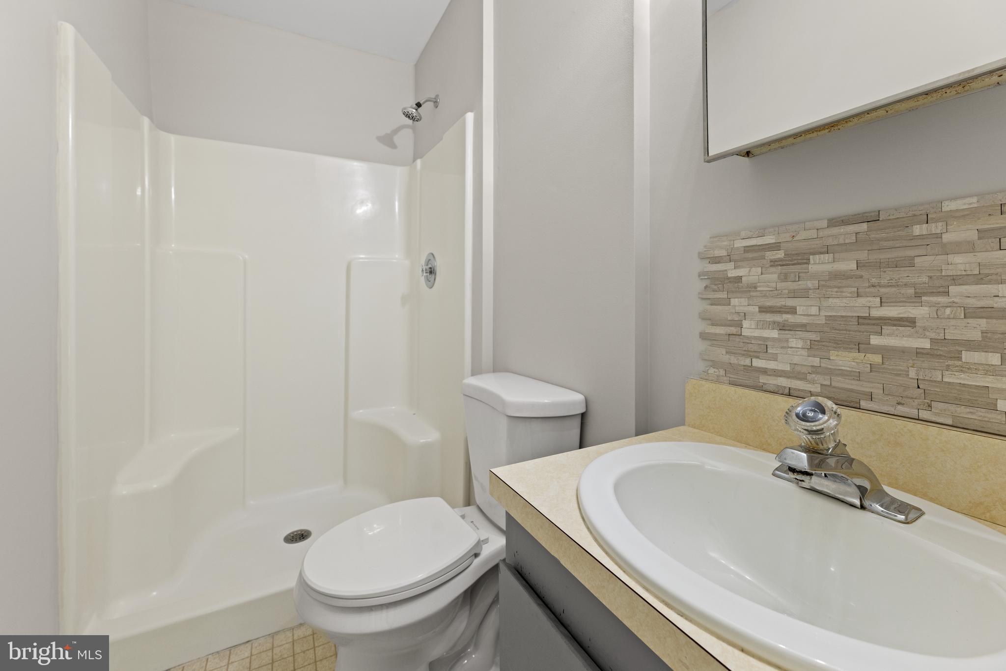 BROADVIEW ACRES - Residential