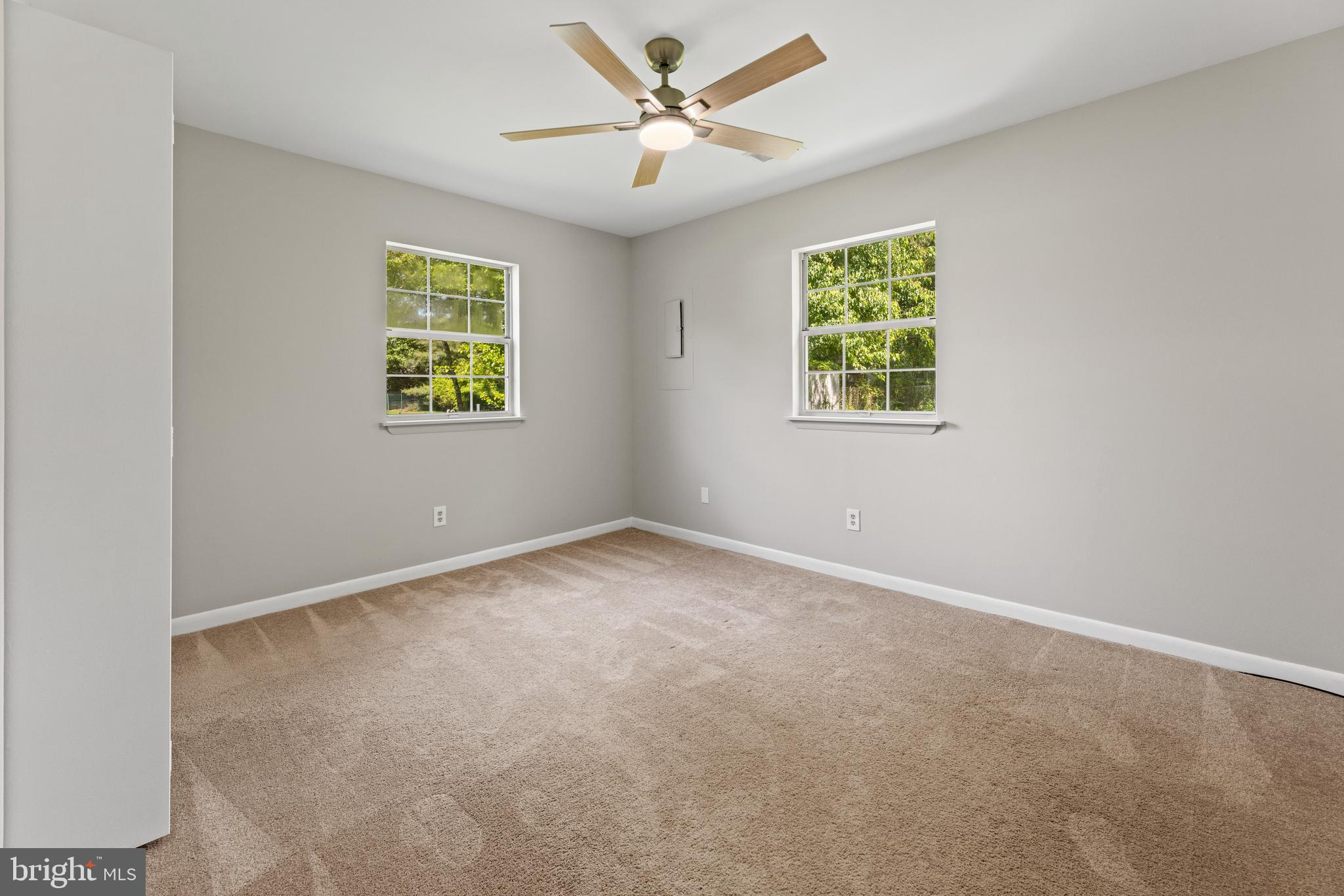 BROADVIEW ACRES - Residential