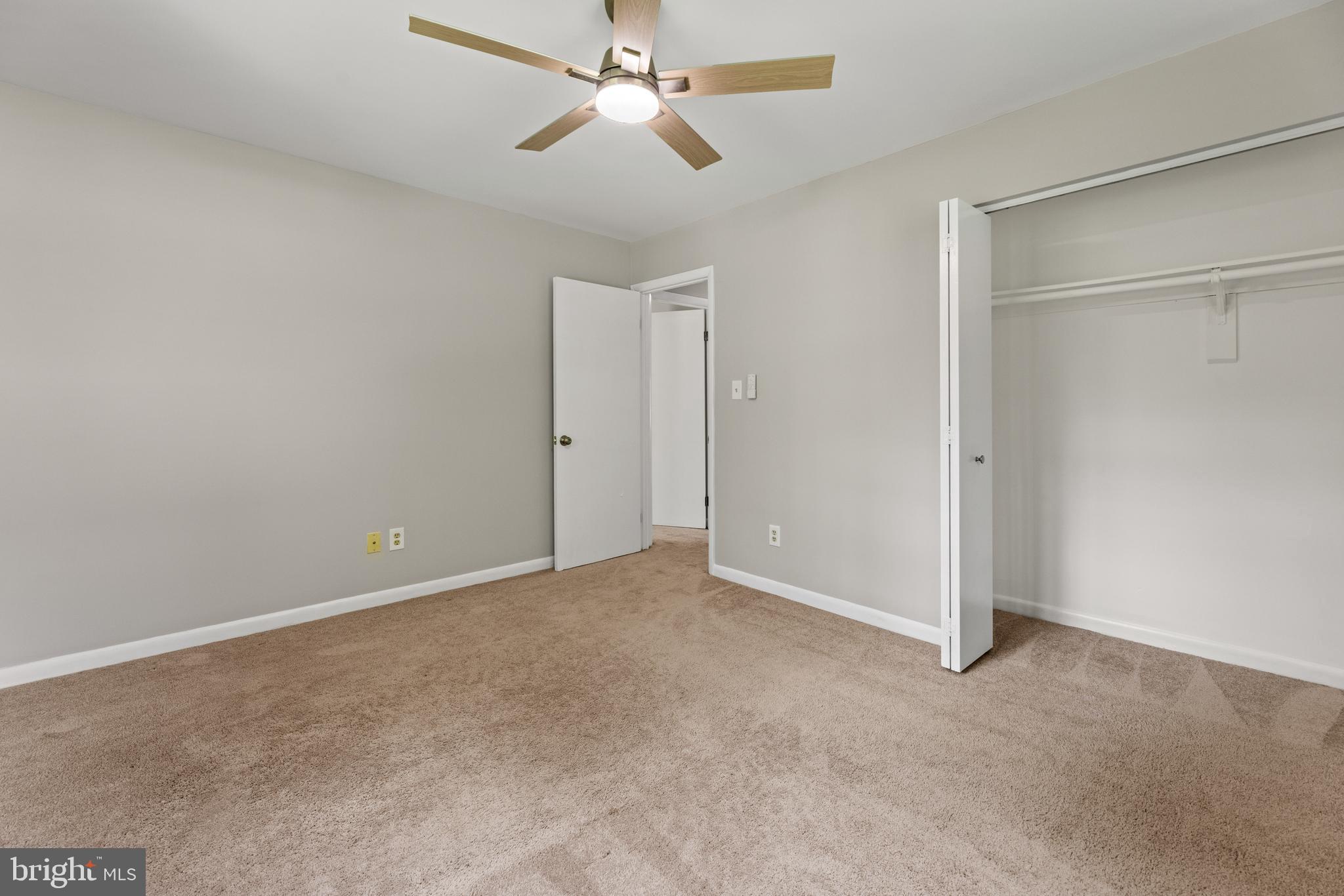 BROADVIEW ACRES - Residential