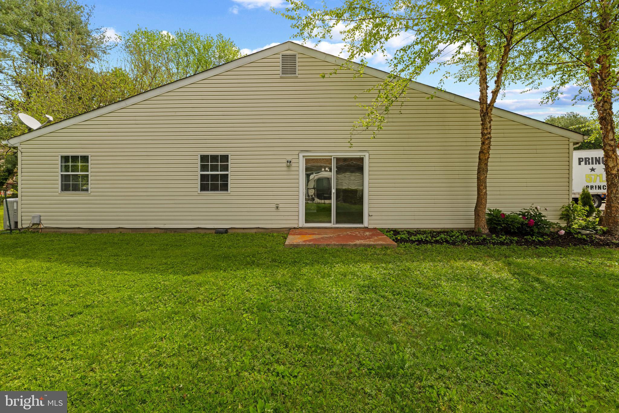 BROADVIEW ACRES - Residential