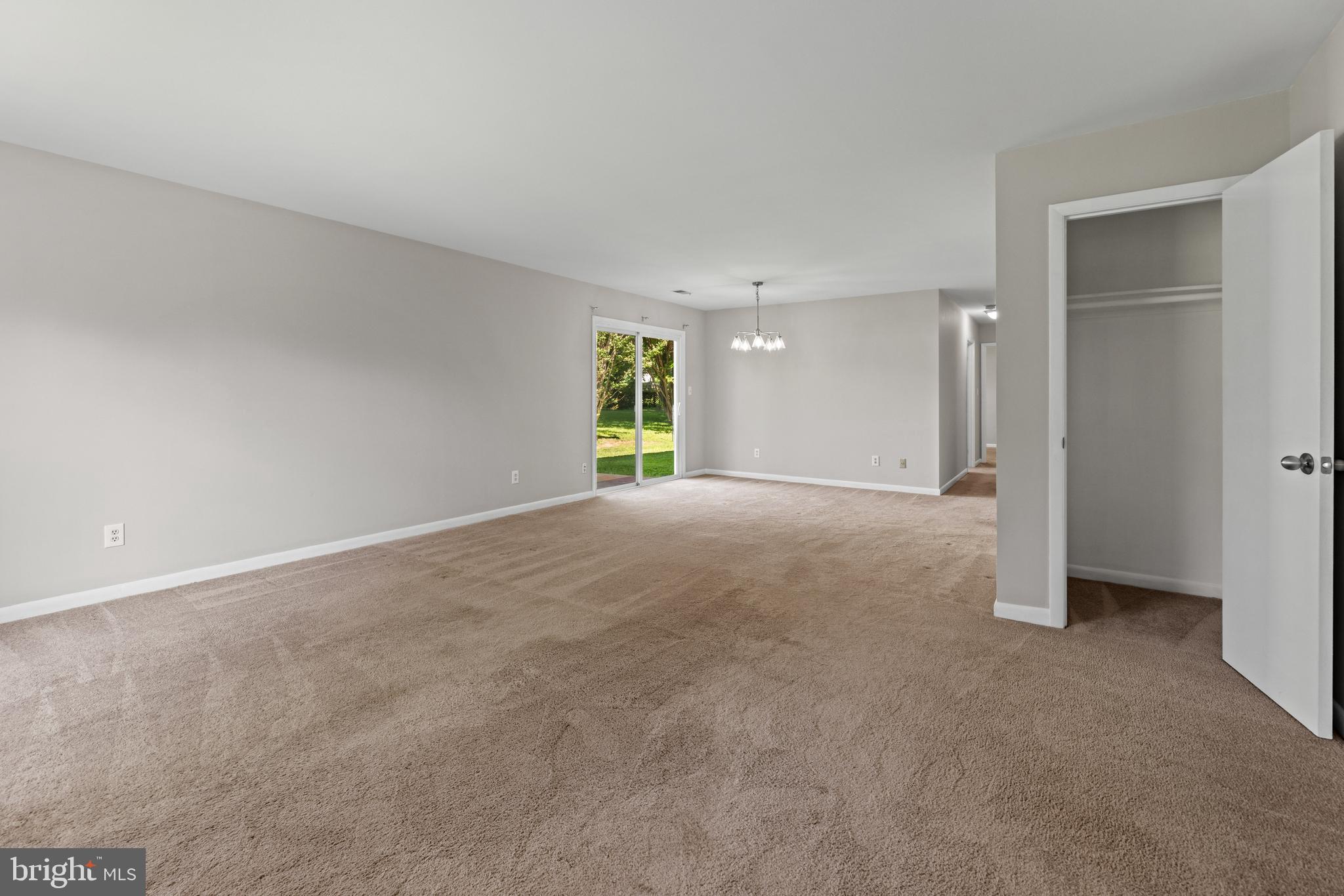 BROADVIEW ACRES - Residential
