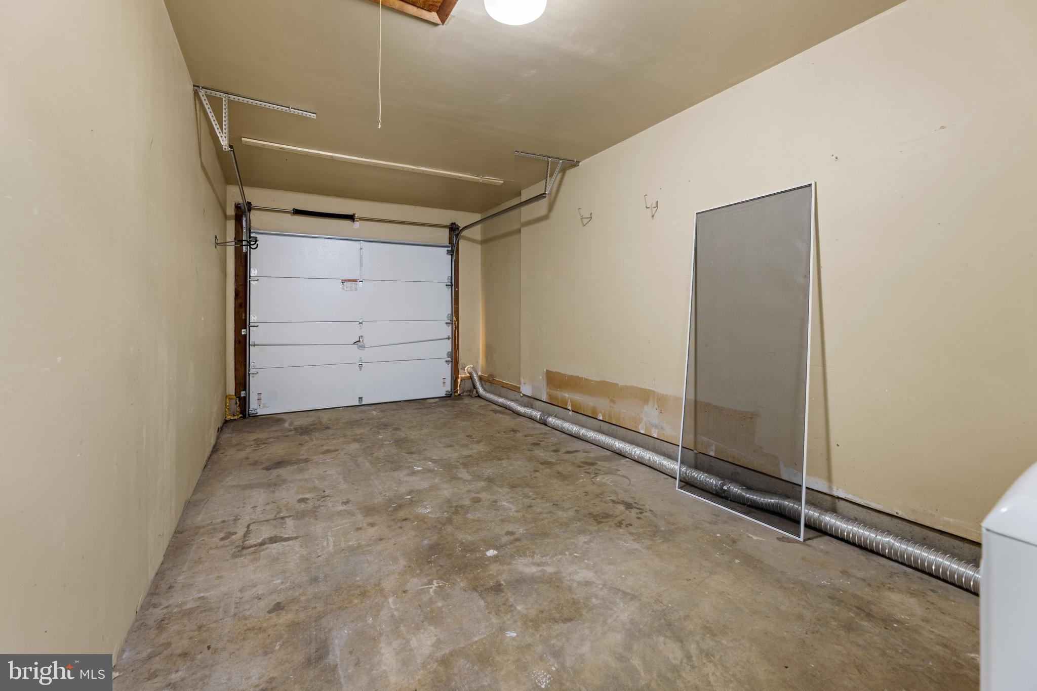 BROADVIEW ACRES - Residential