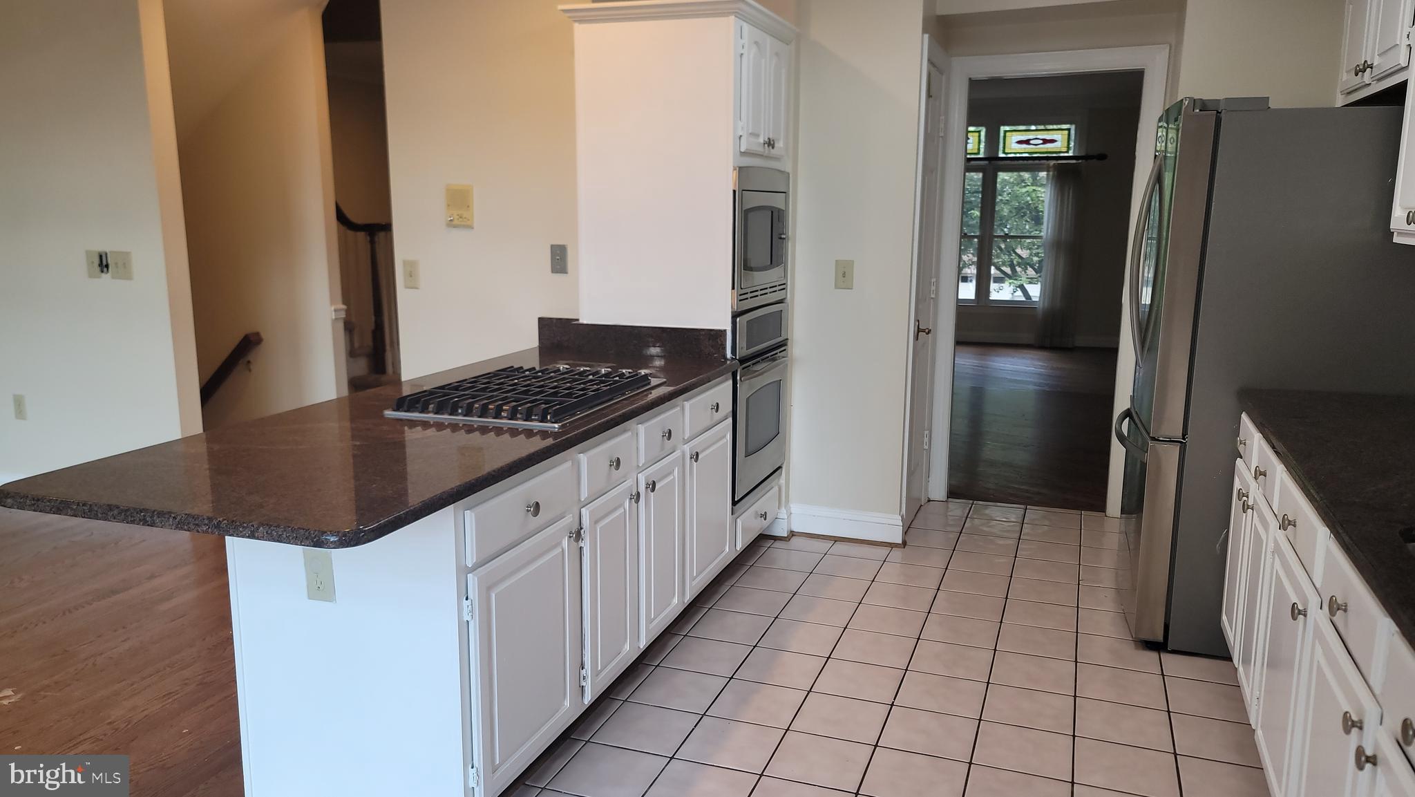 OAKTON CREST - Residential Lease