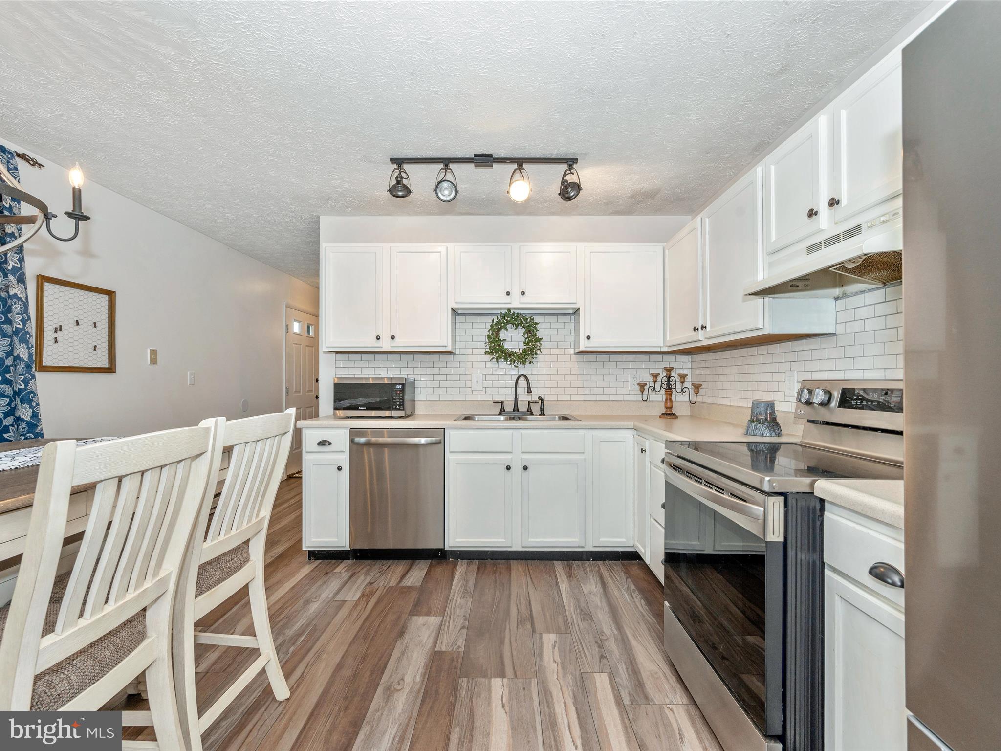 QUAIL VALLEY - Residential