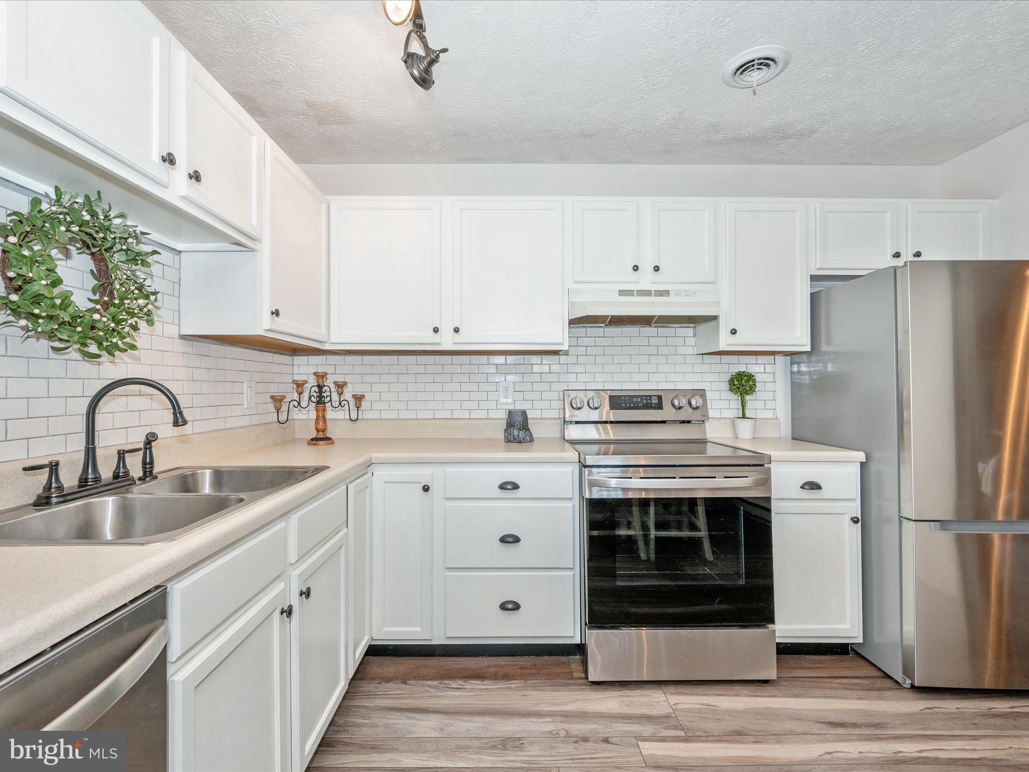 QUAIL VALLEY - Residential