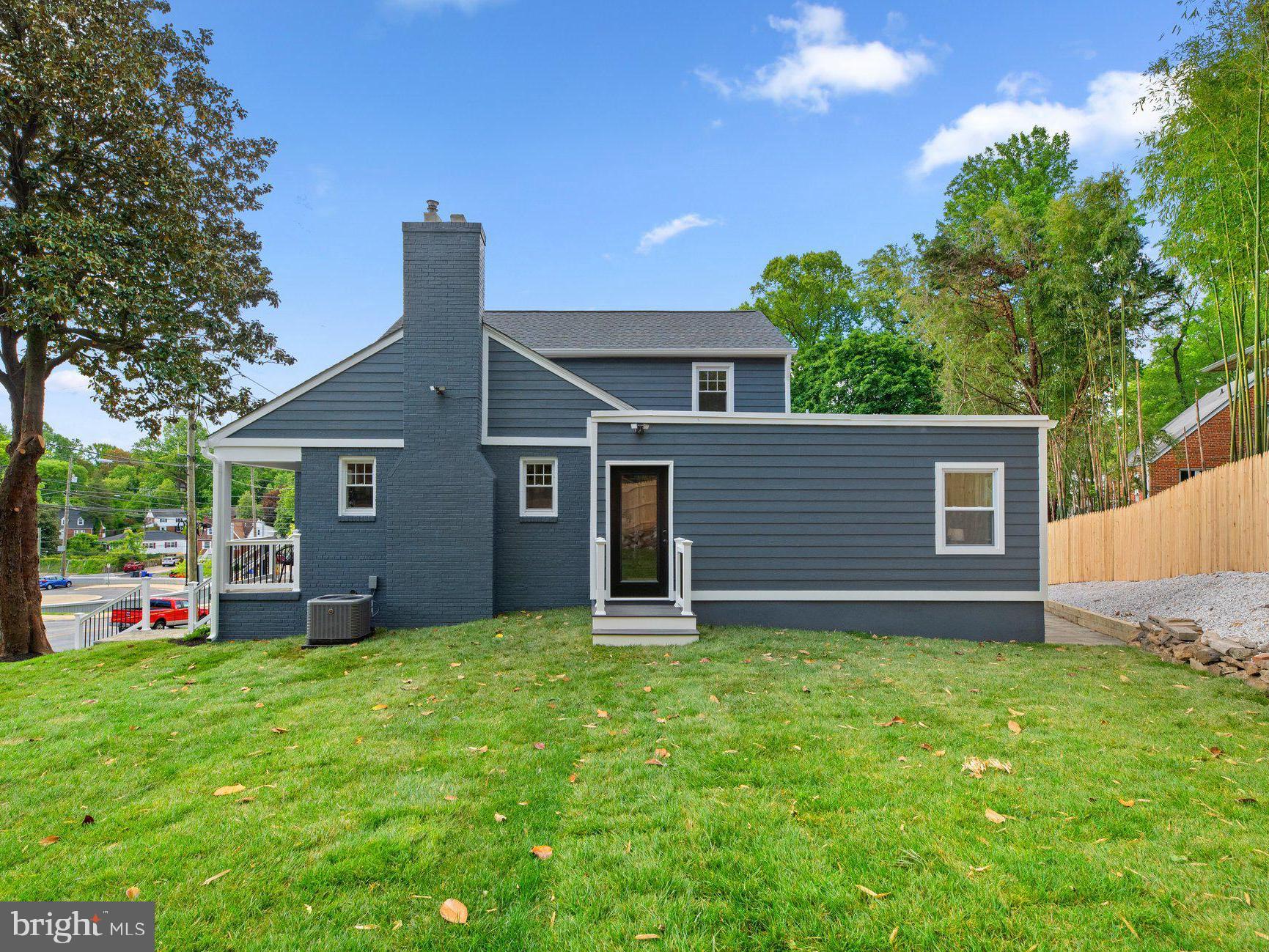 SILVER SPRING - Residential