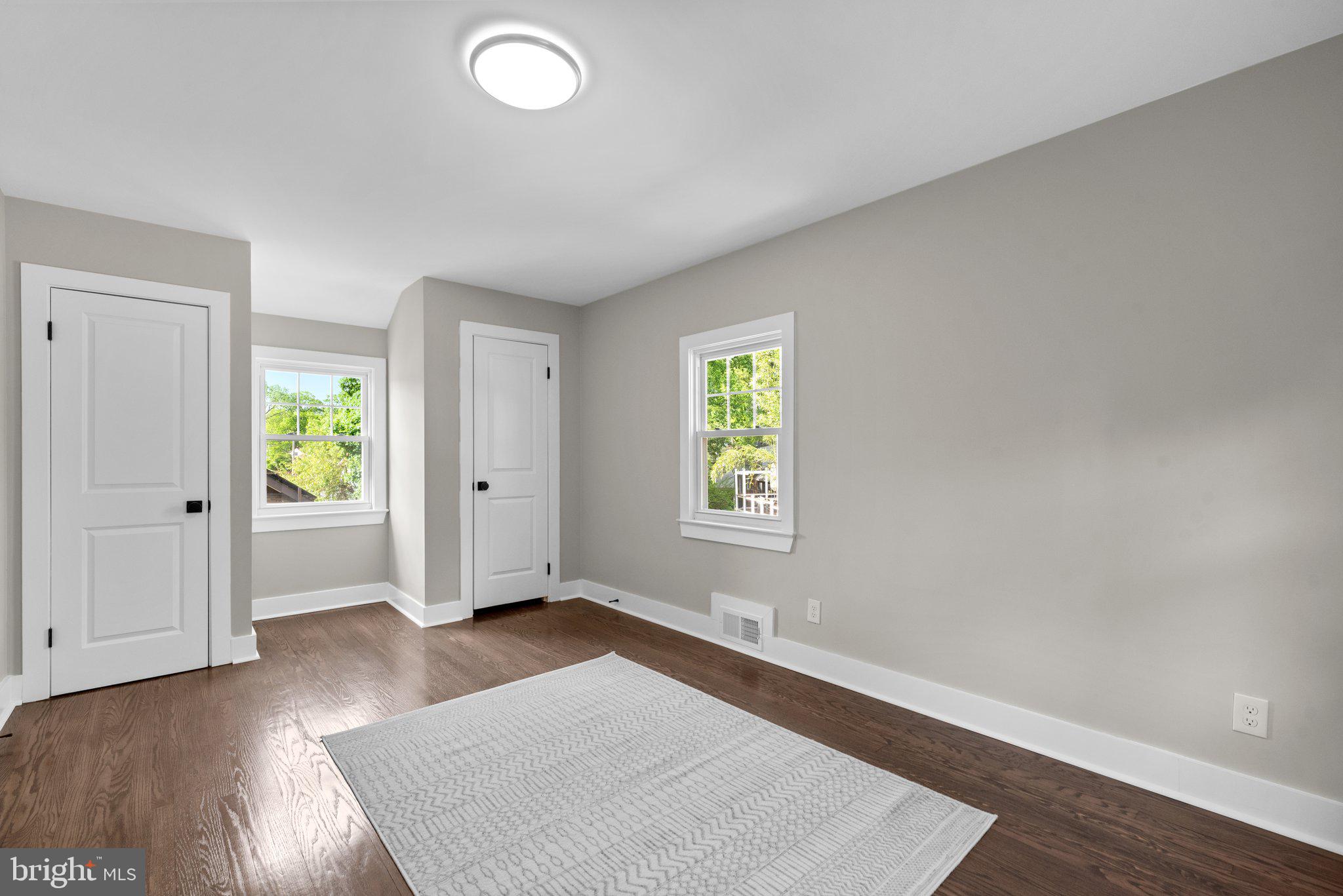 SILVER SPRING - Residential