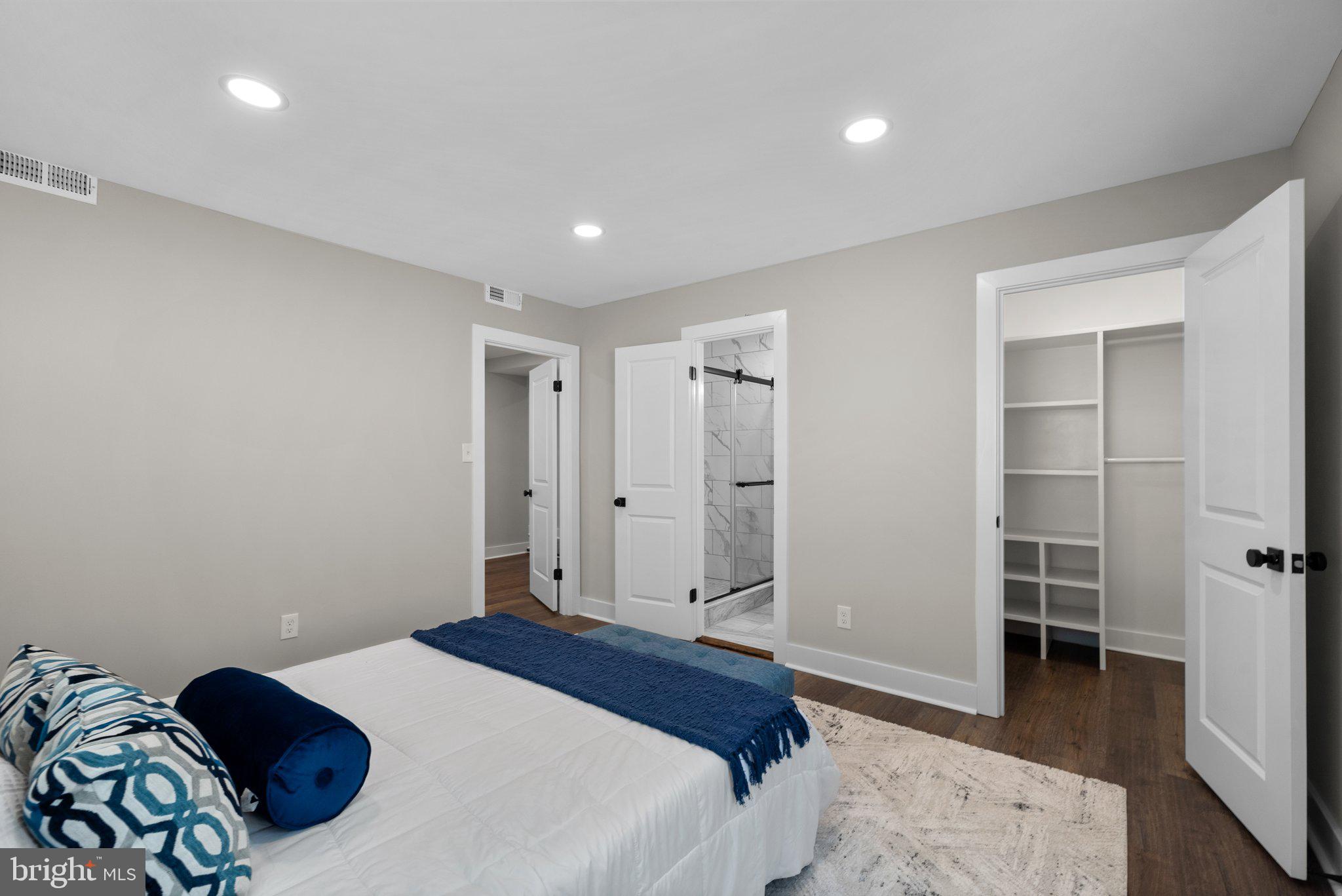 SILVER SPRING - Residential