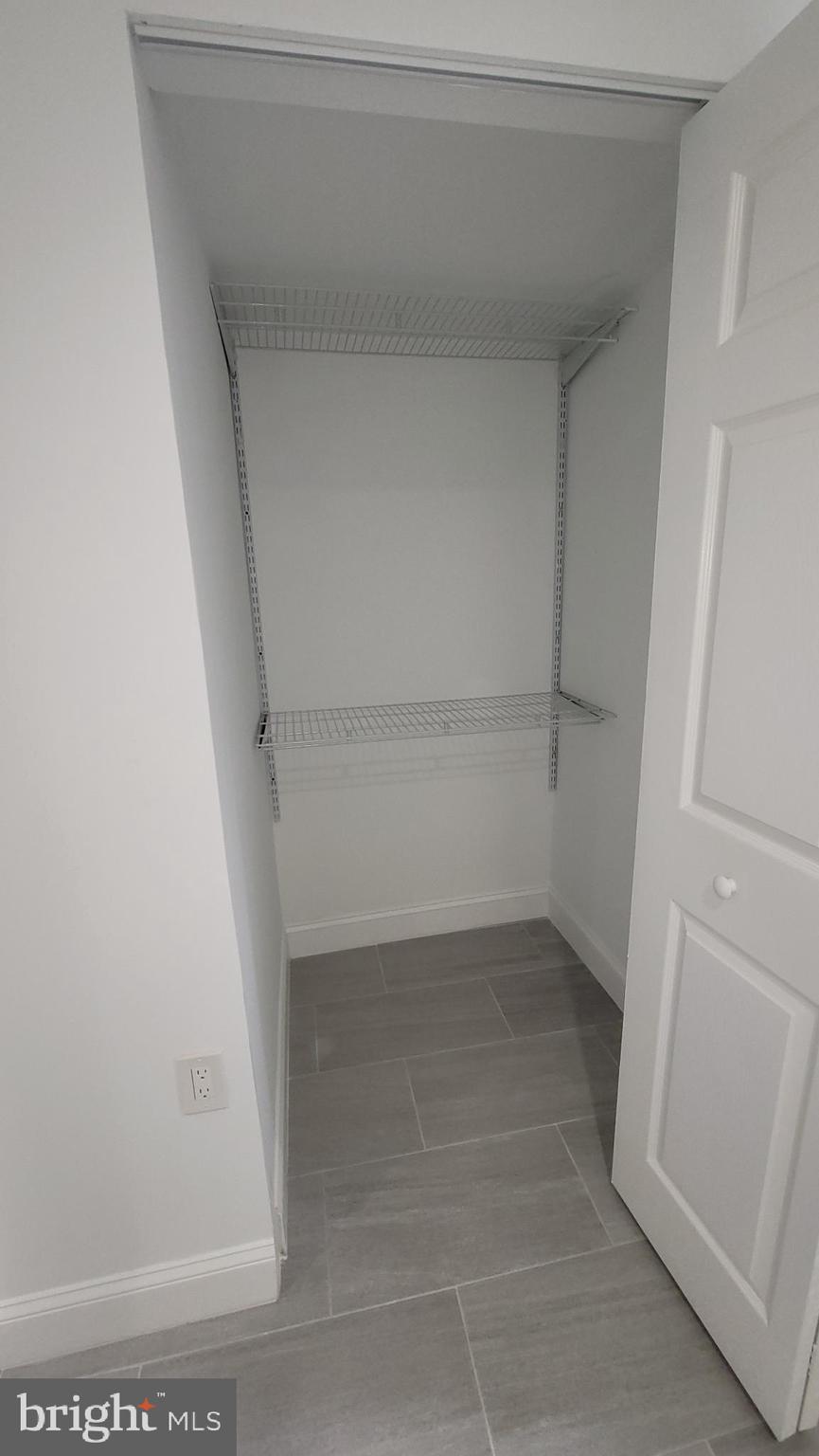 YORKTOWN - Residential Lease