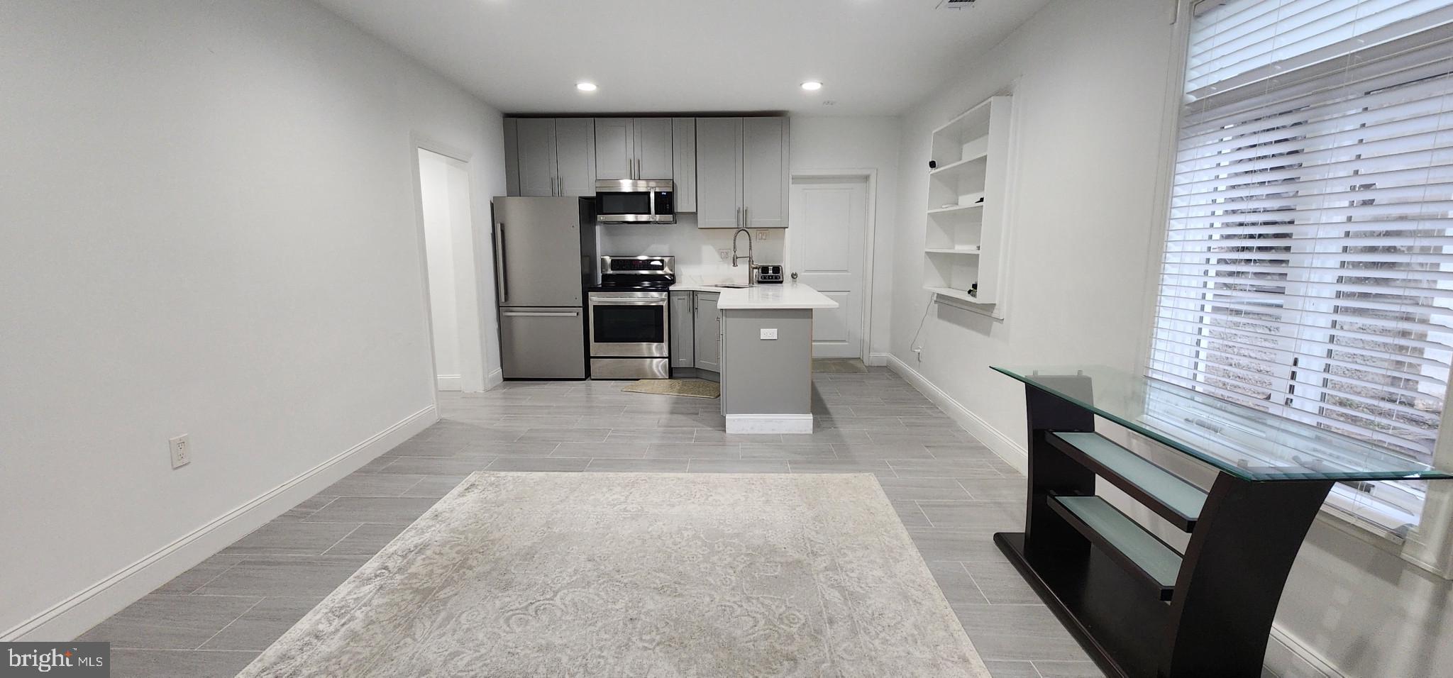 YORKTOWN - Residential Lease