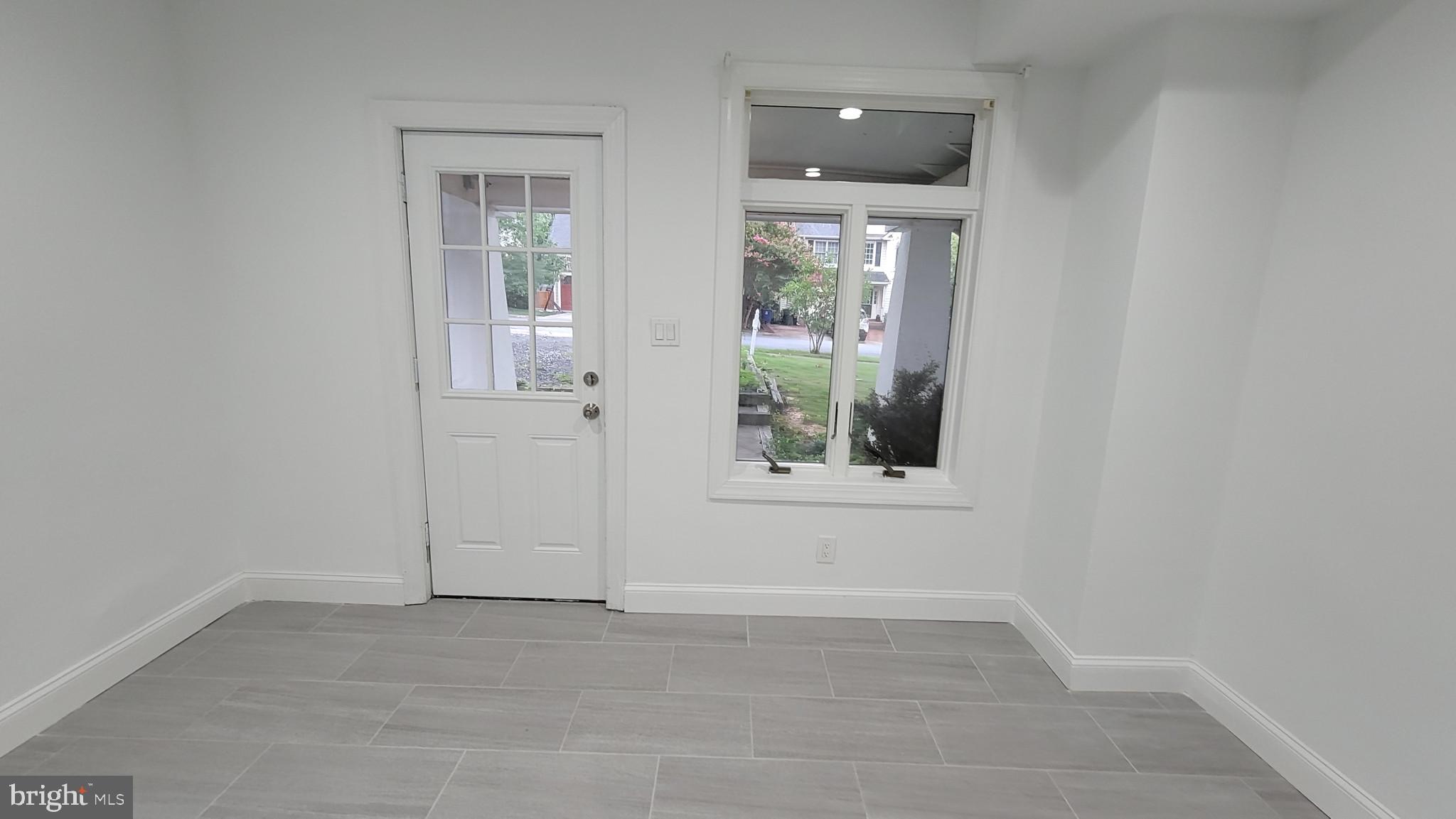 YORKTOWN - Residential Lease