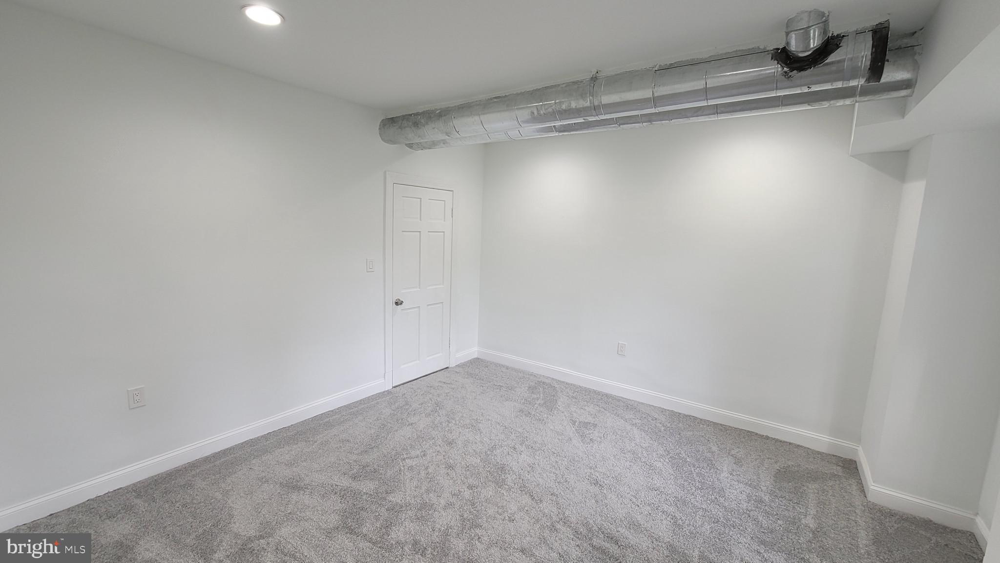 YORKTOWN - Residential Lease