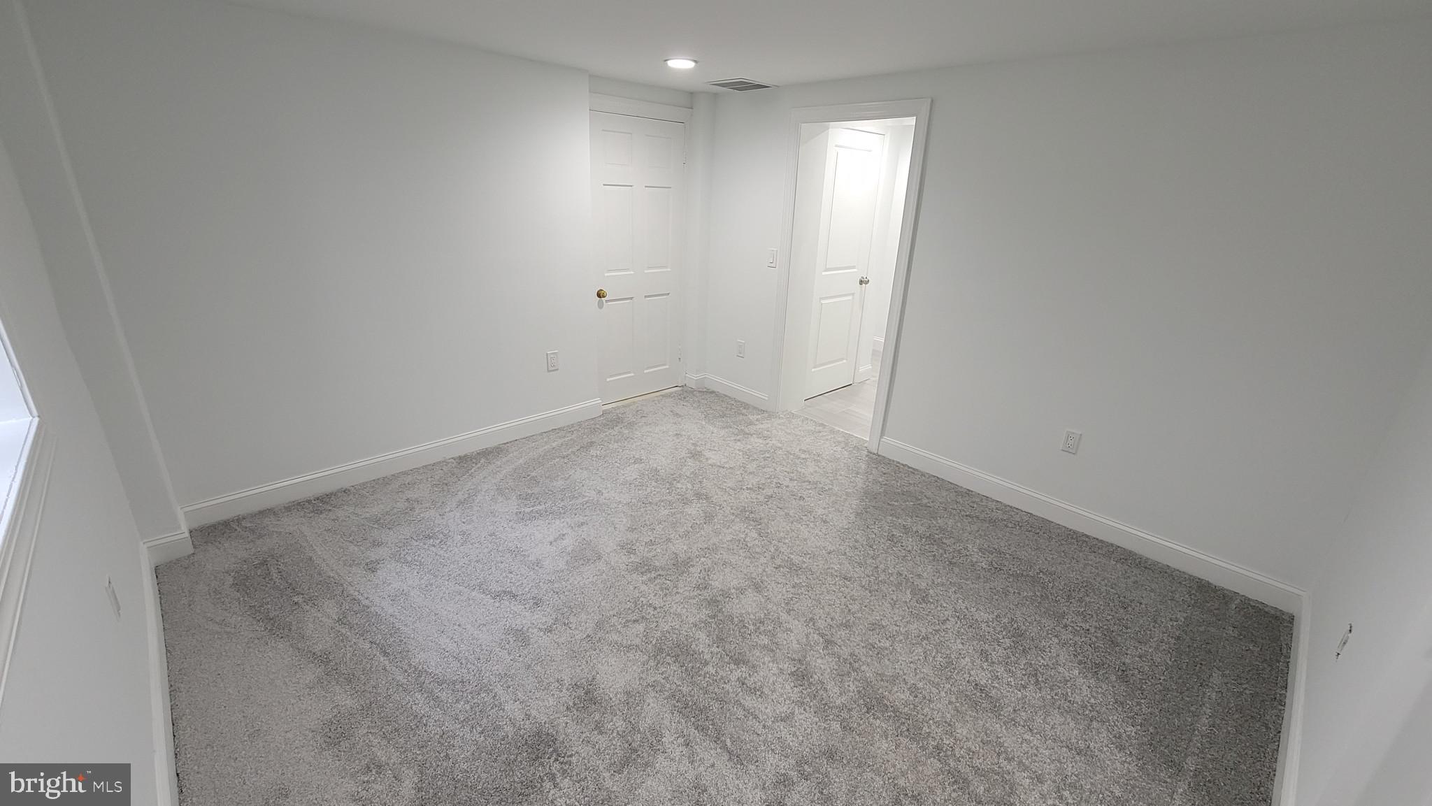 YORKTOWN - Residential Lease