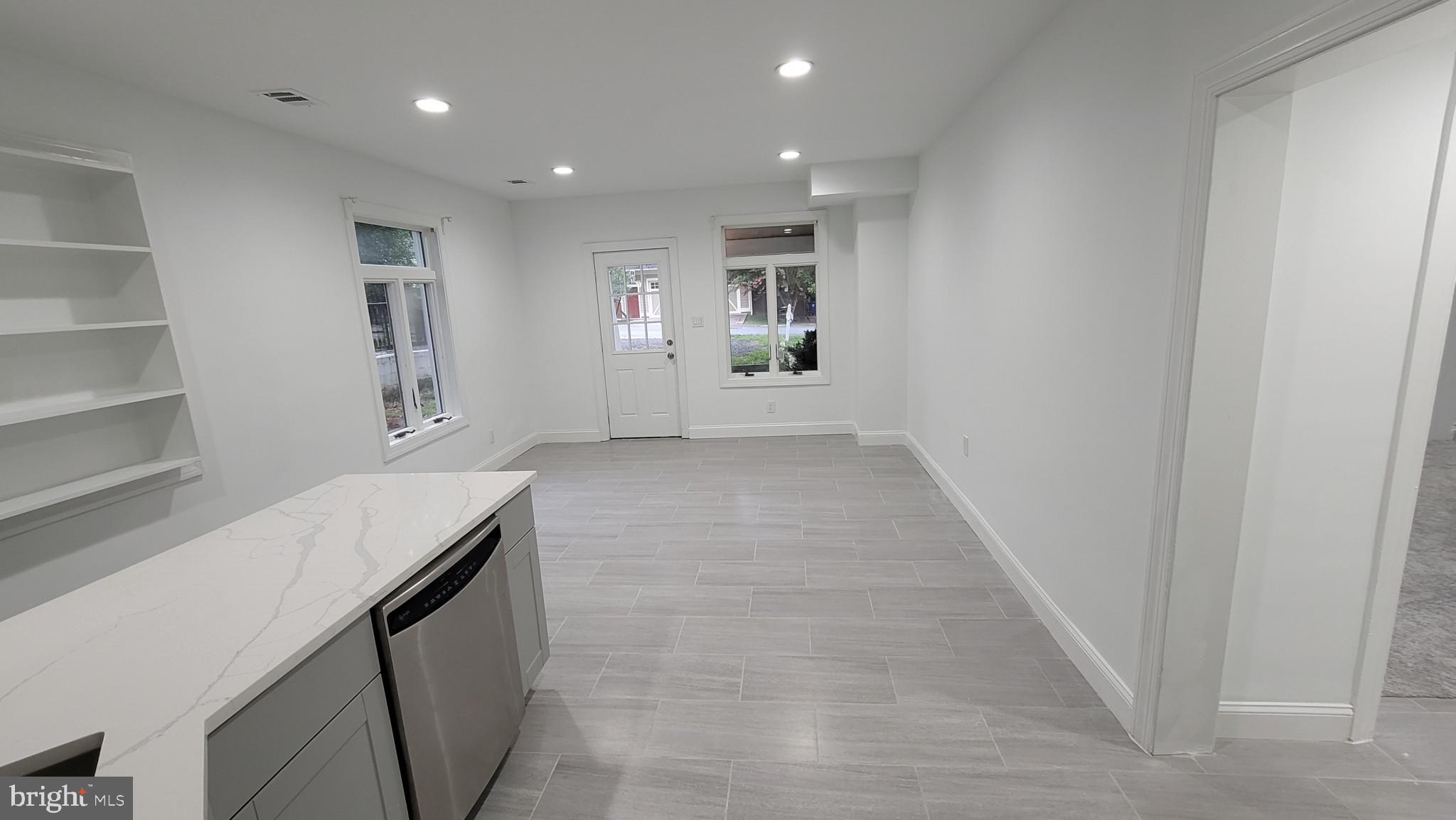 YORKTOWN - Residential Lease