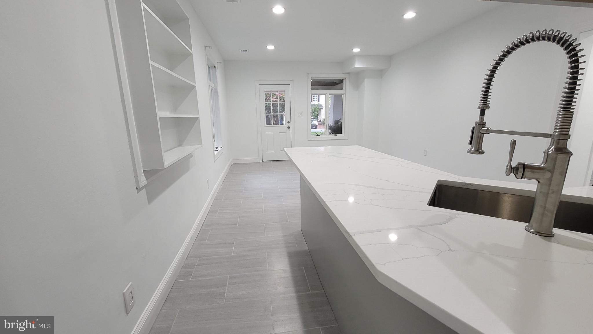 YORKTOWN - Residential Lease