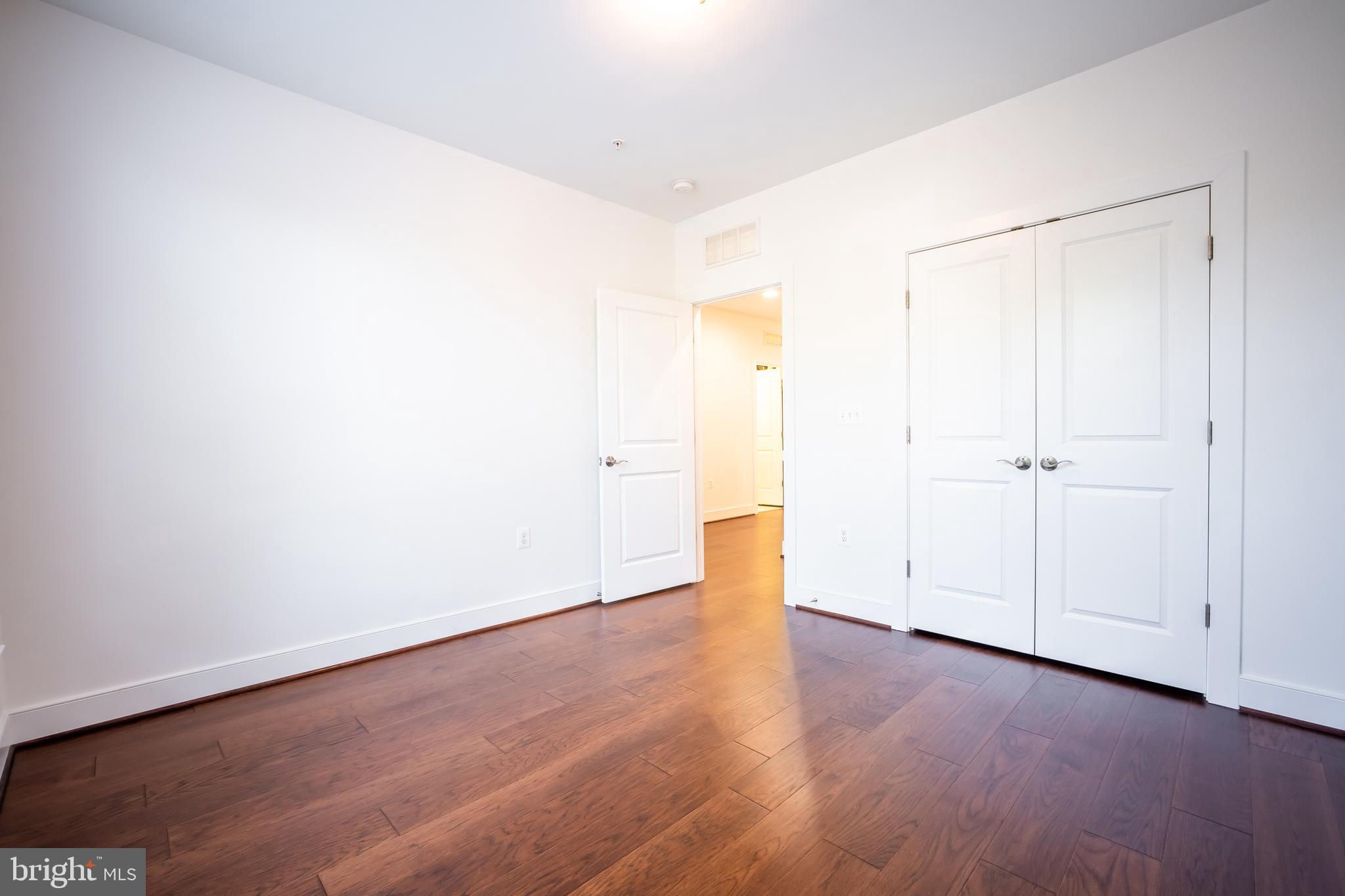 POTOMAC  YARDS - Residential