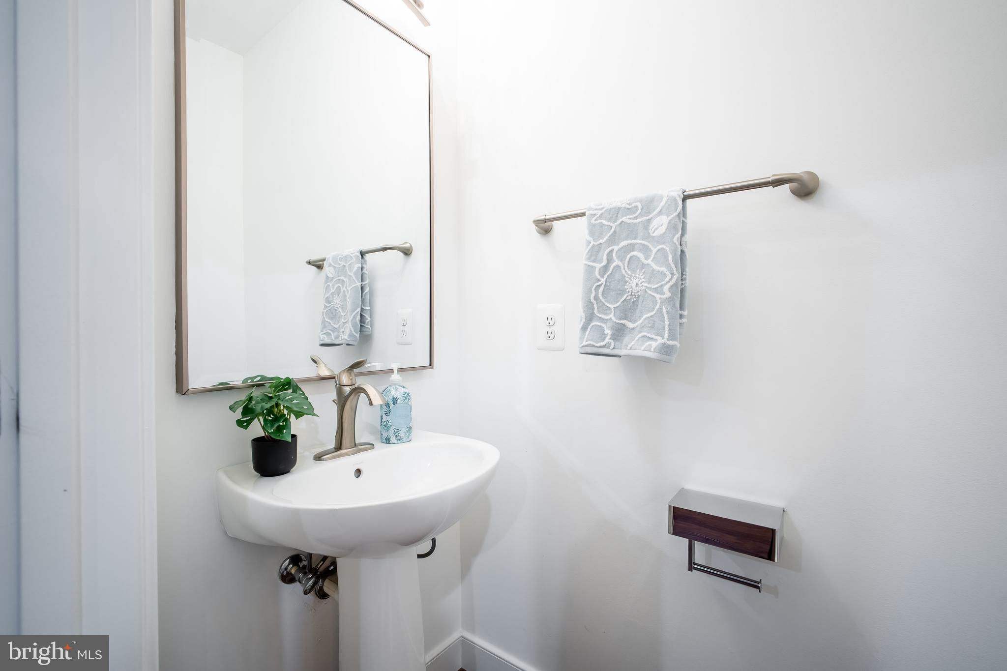 POTOMAC  YARDS - Residential