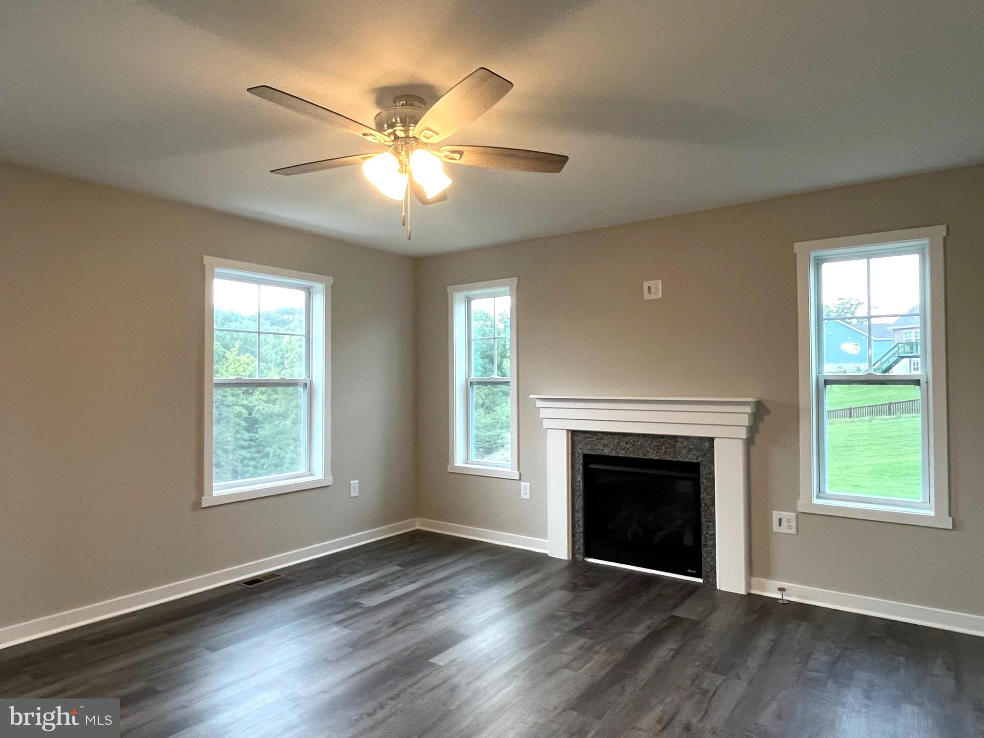 HERITAGE HILLS - Residential