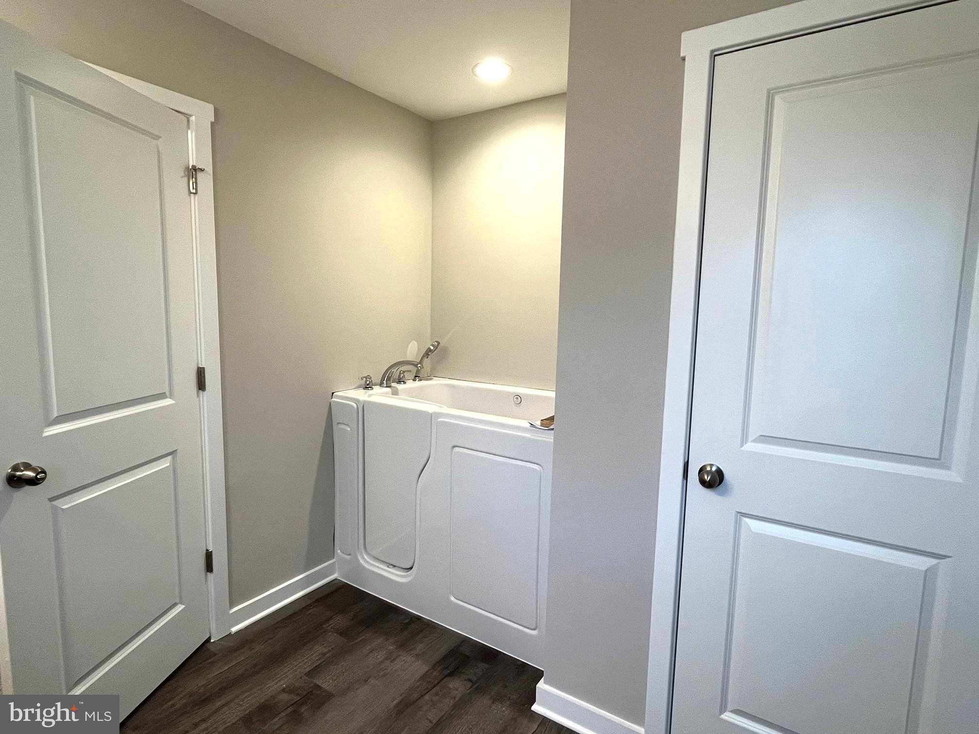 HERITAGE HILLS - Residential