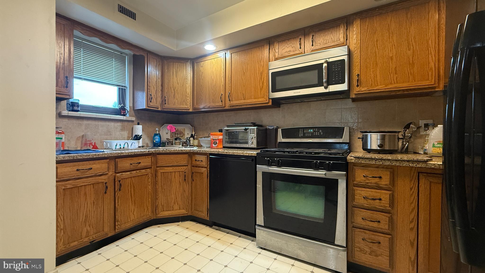 ELKINS PARK - Residential