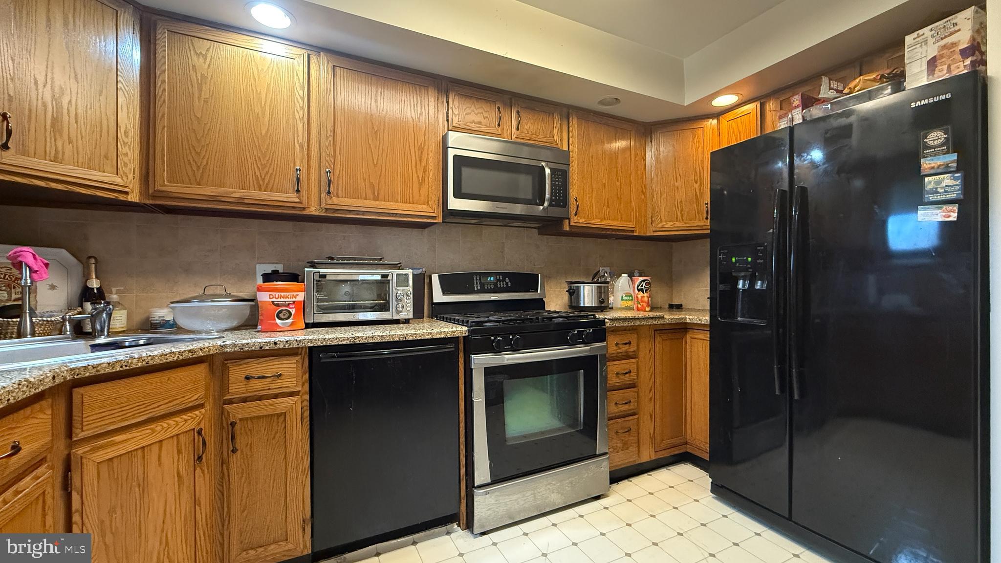 ELKINS PARK - Residential