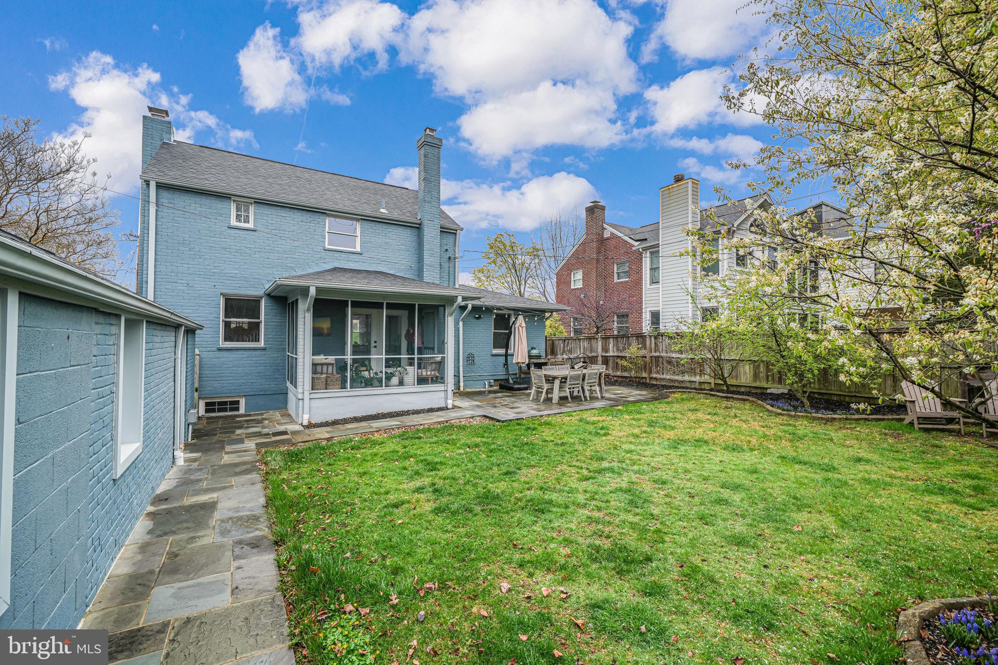 ARLINGTON FOREST - Residential Lease