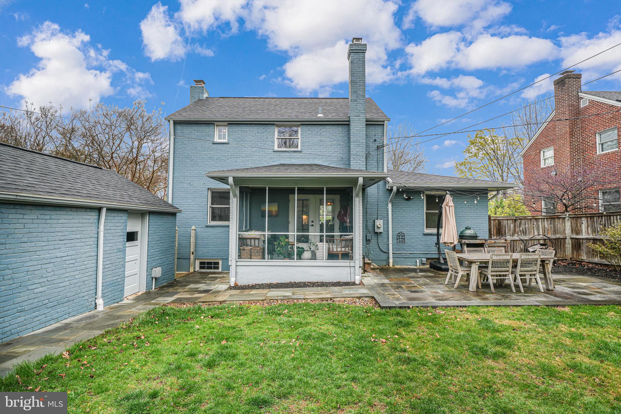 ARLINGTON FOREST - Residential Lease