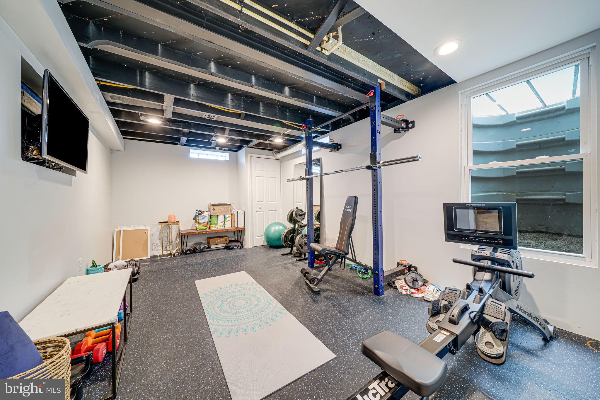 ARLINGTON FOREST - Residential Lease