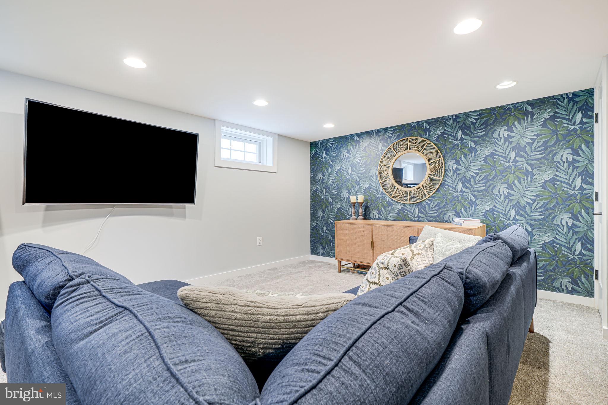 ARLINGTON FOREST - Residential Lease