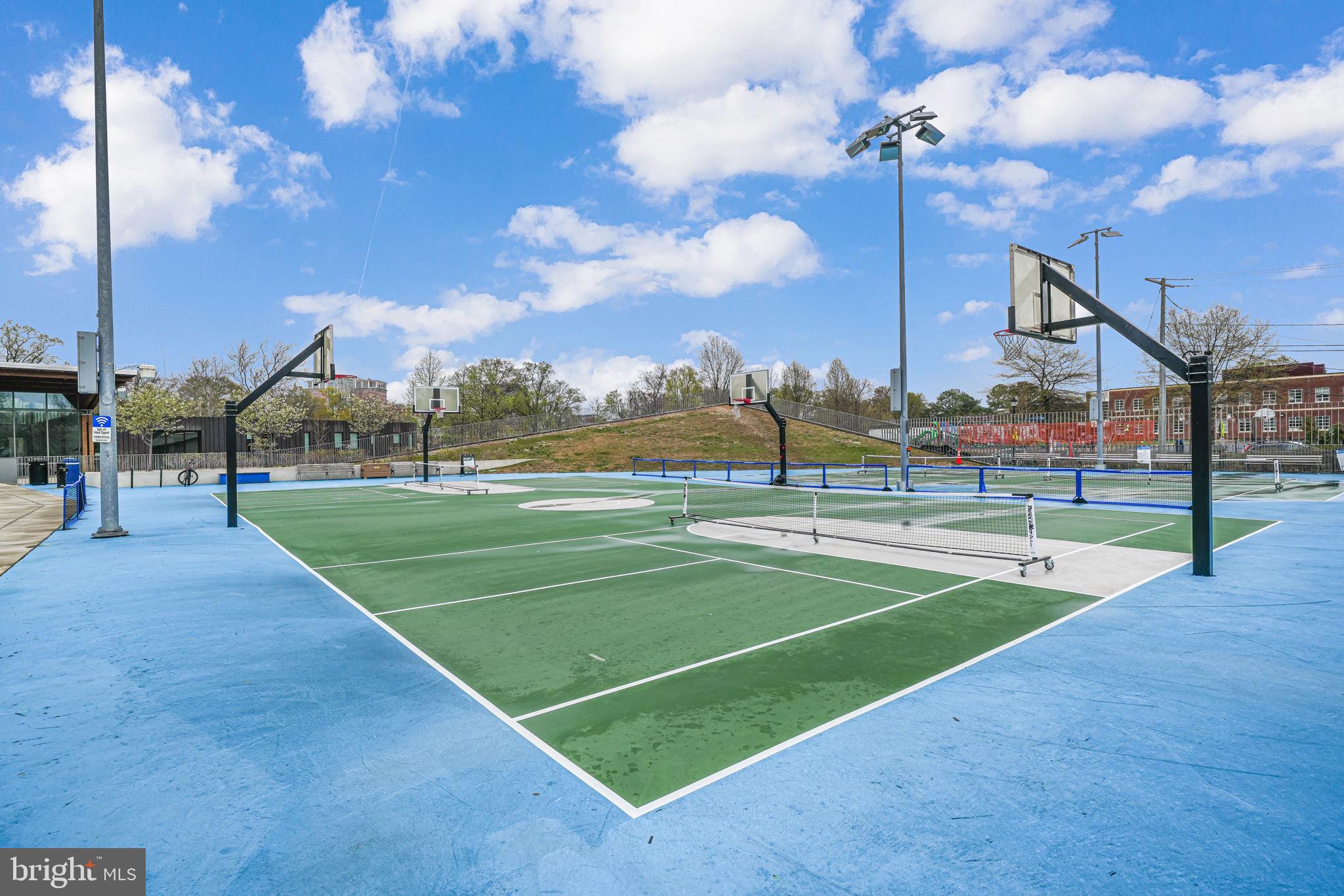 ARLINGTON FOREST - Residential Lease