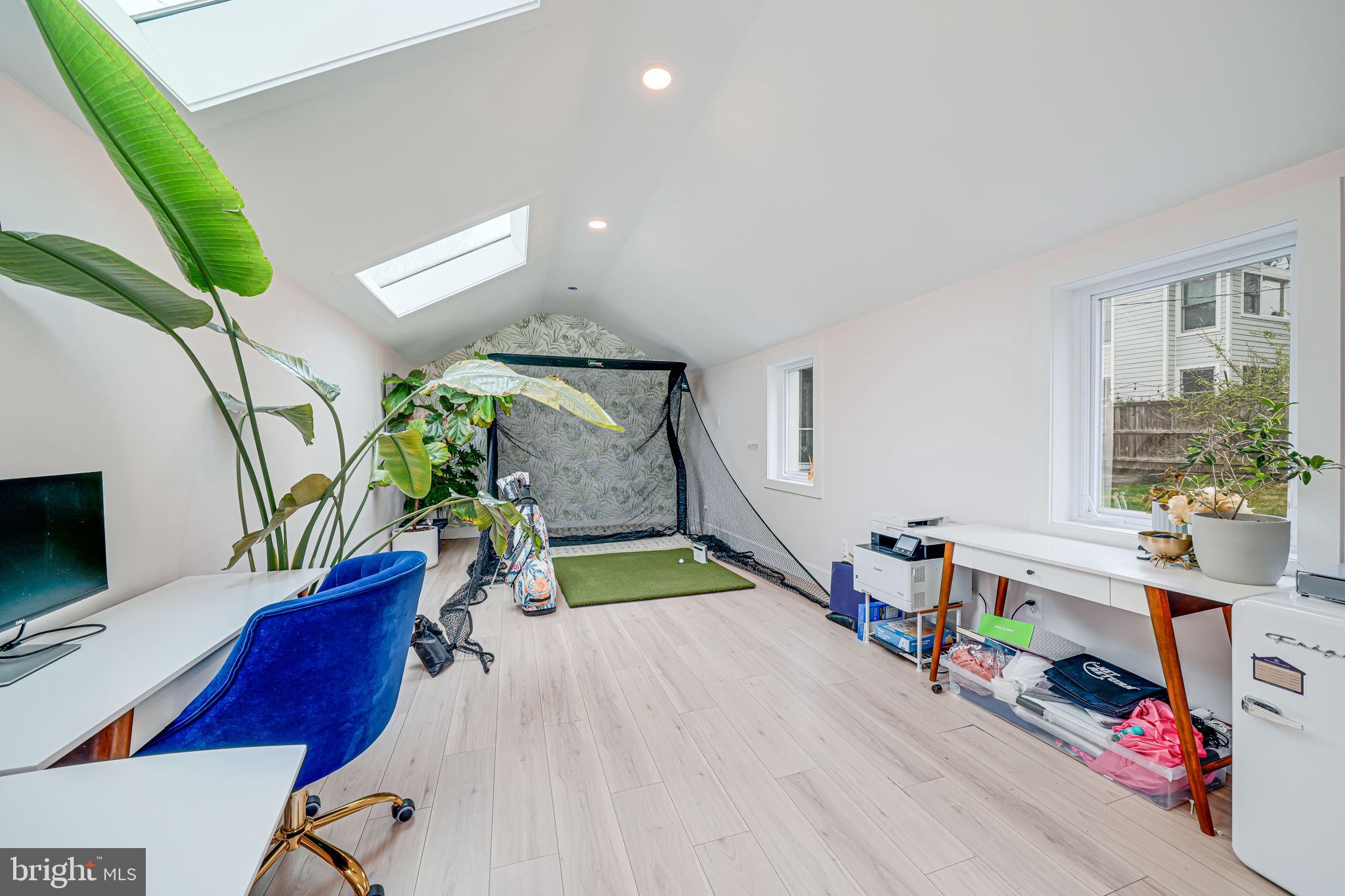 ARLINGTON FOREST - Residential Lease