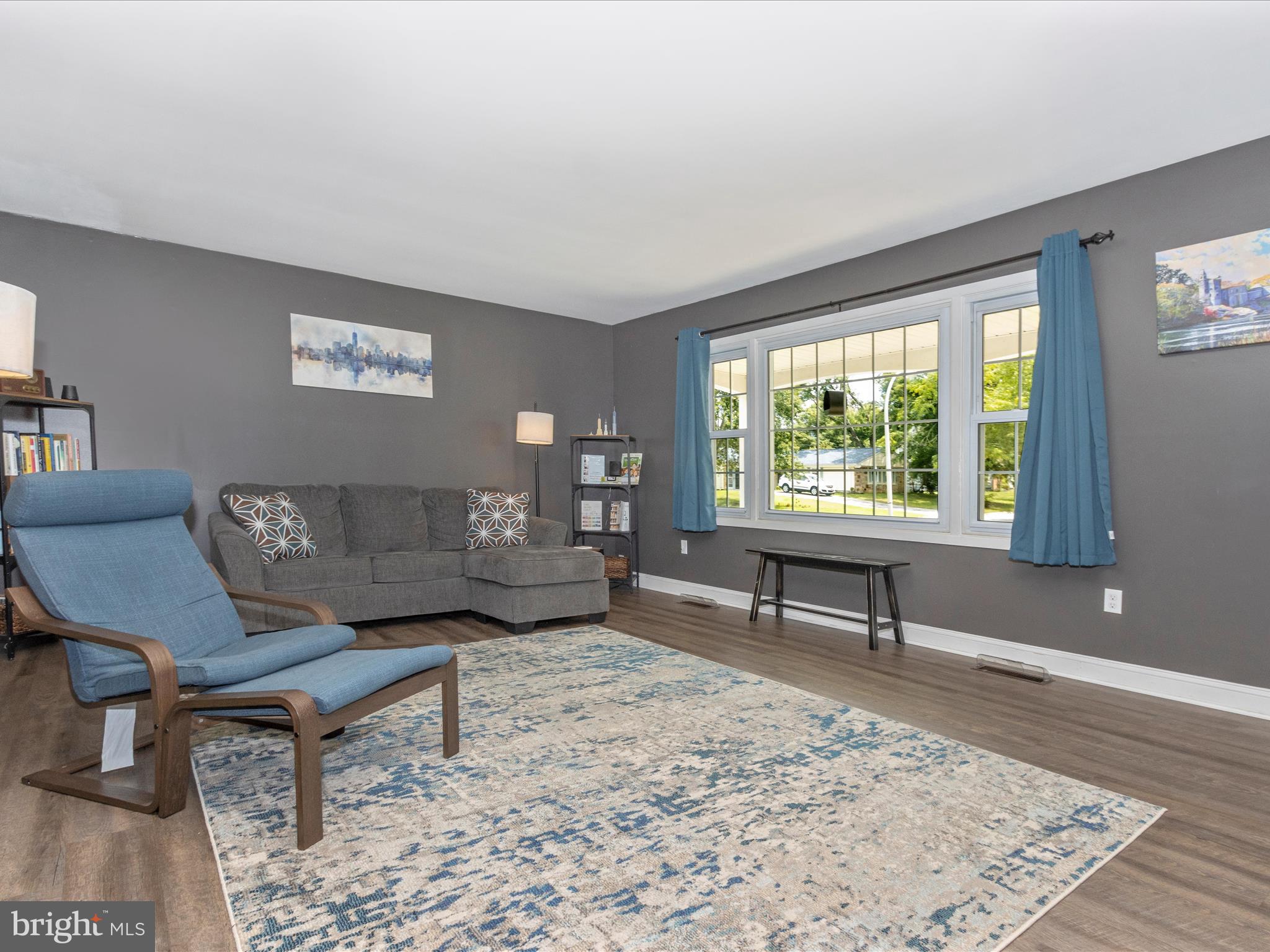 TULIP GROVE - Residential