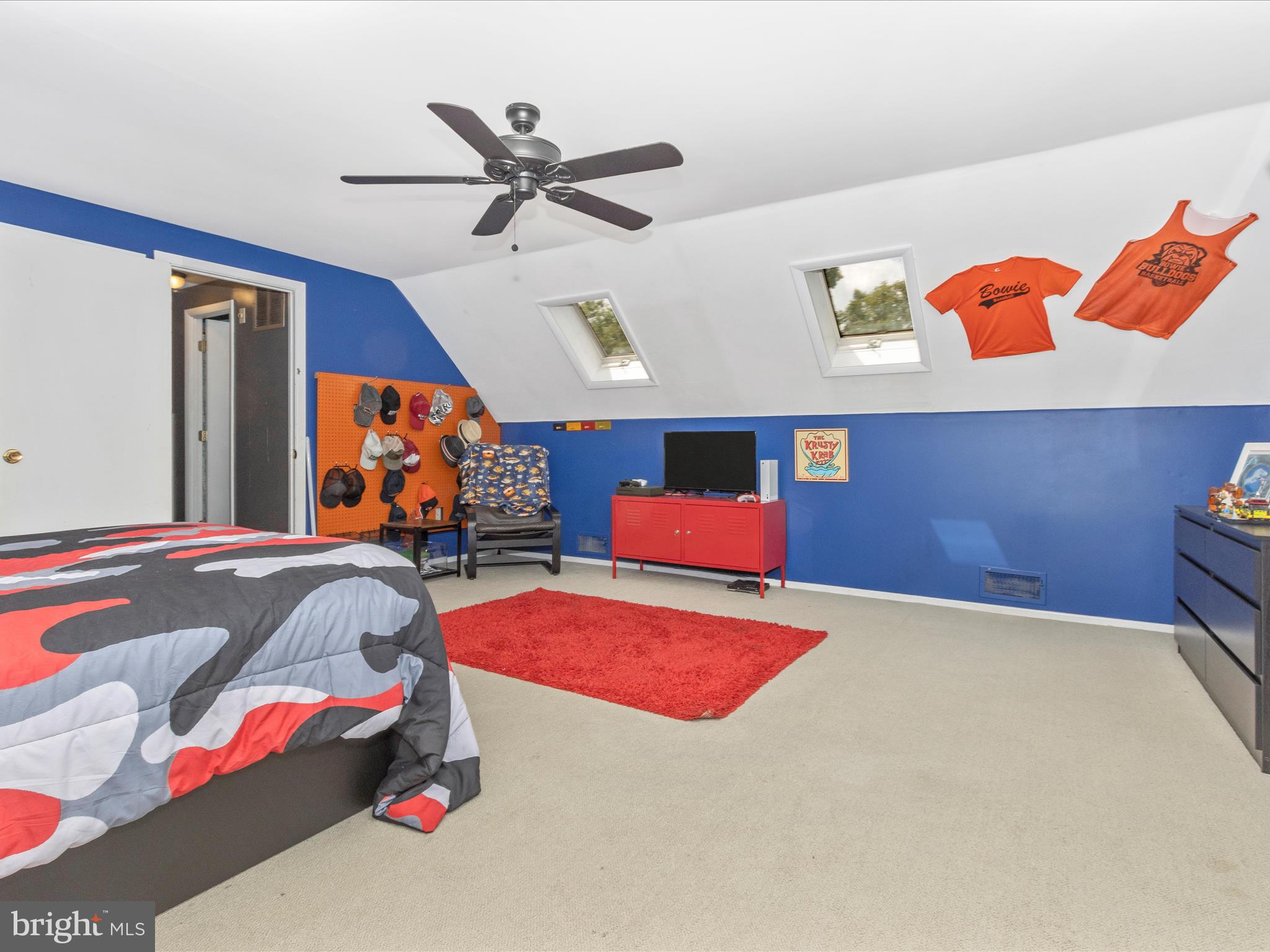 TULIP GROVE - Residential