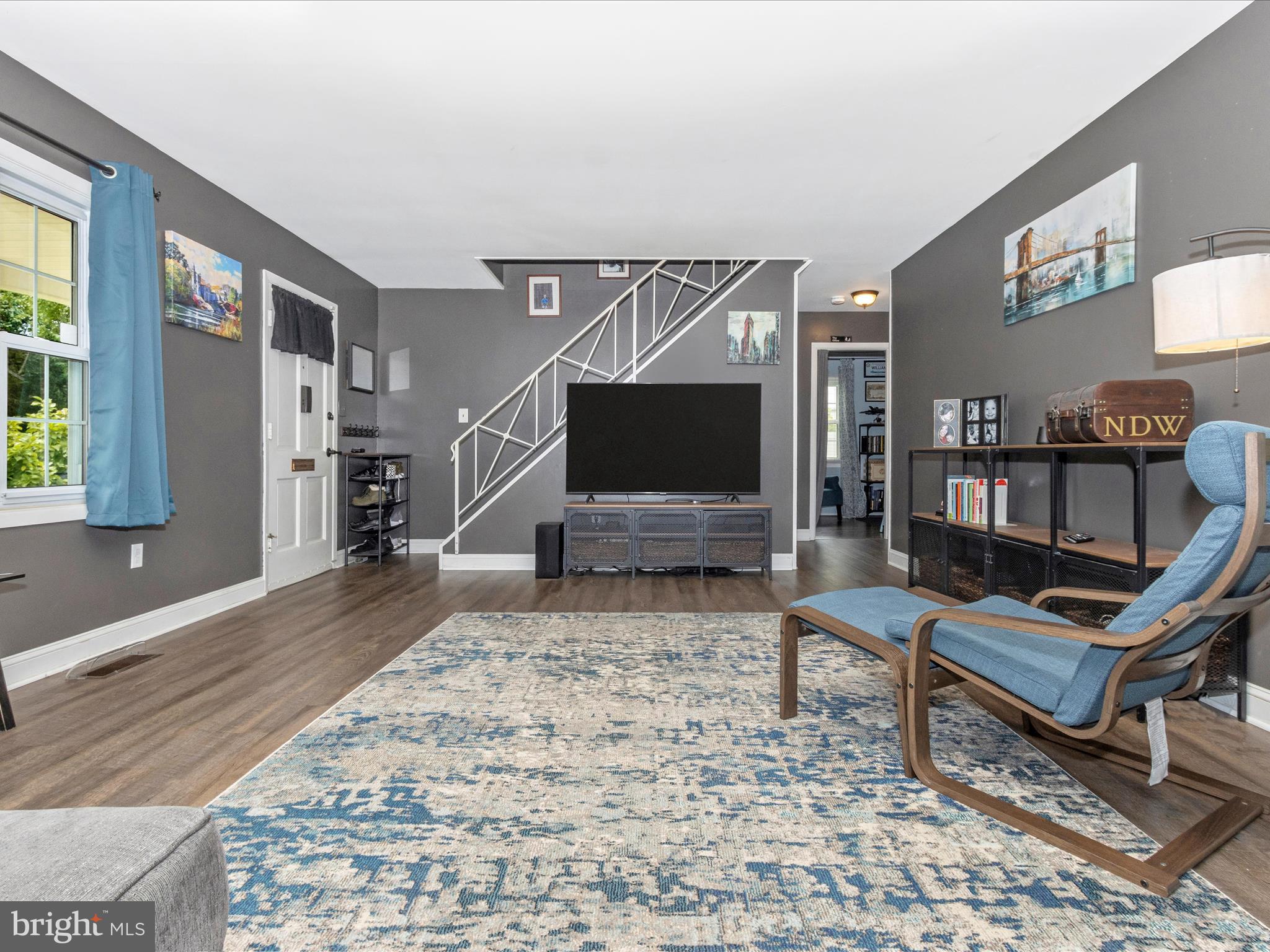 TULIP GROVE - Residential