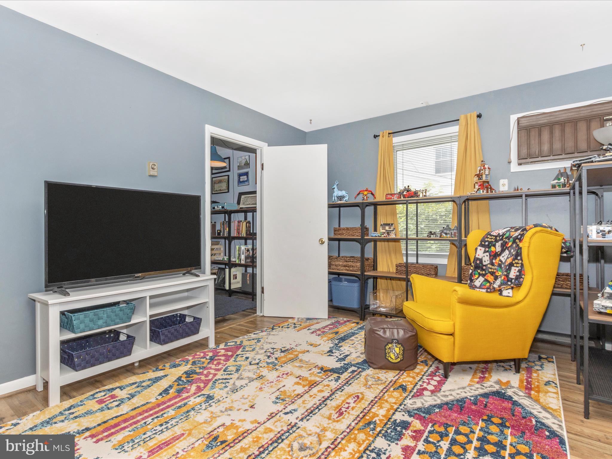 TULIP GROVE - Residential