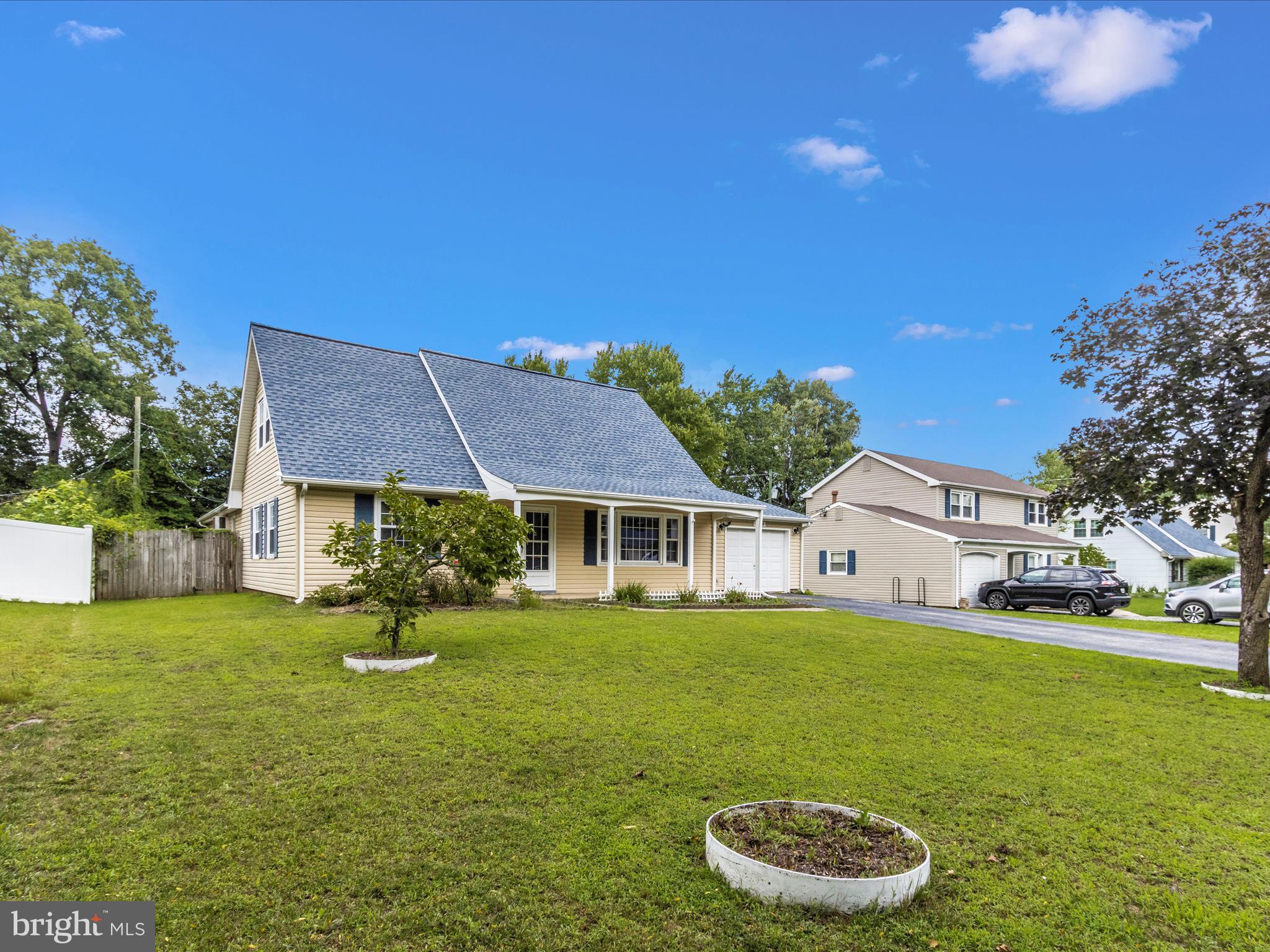 TULIP GROVE - Residential