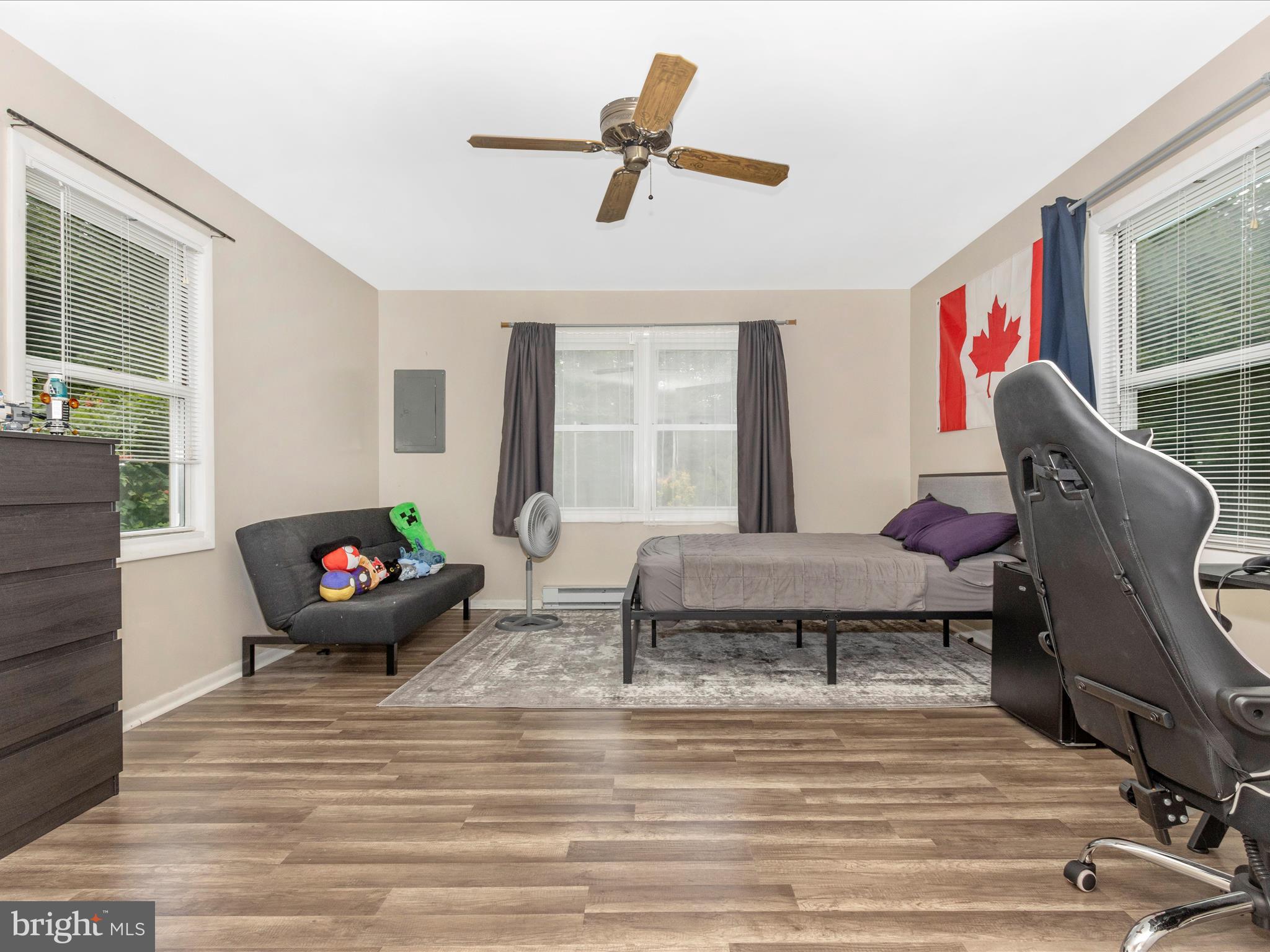 TULIP GROVE - Residential