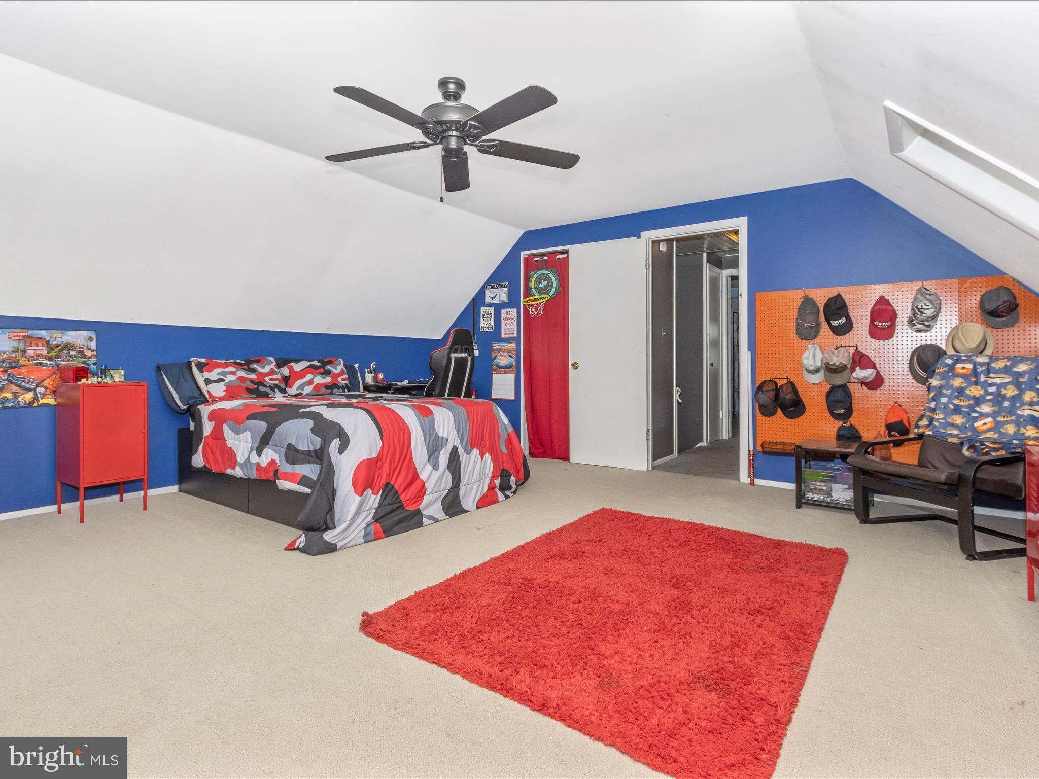 TULIP GROVE - Residential