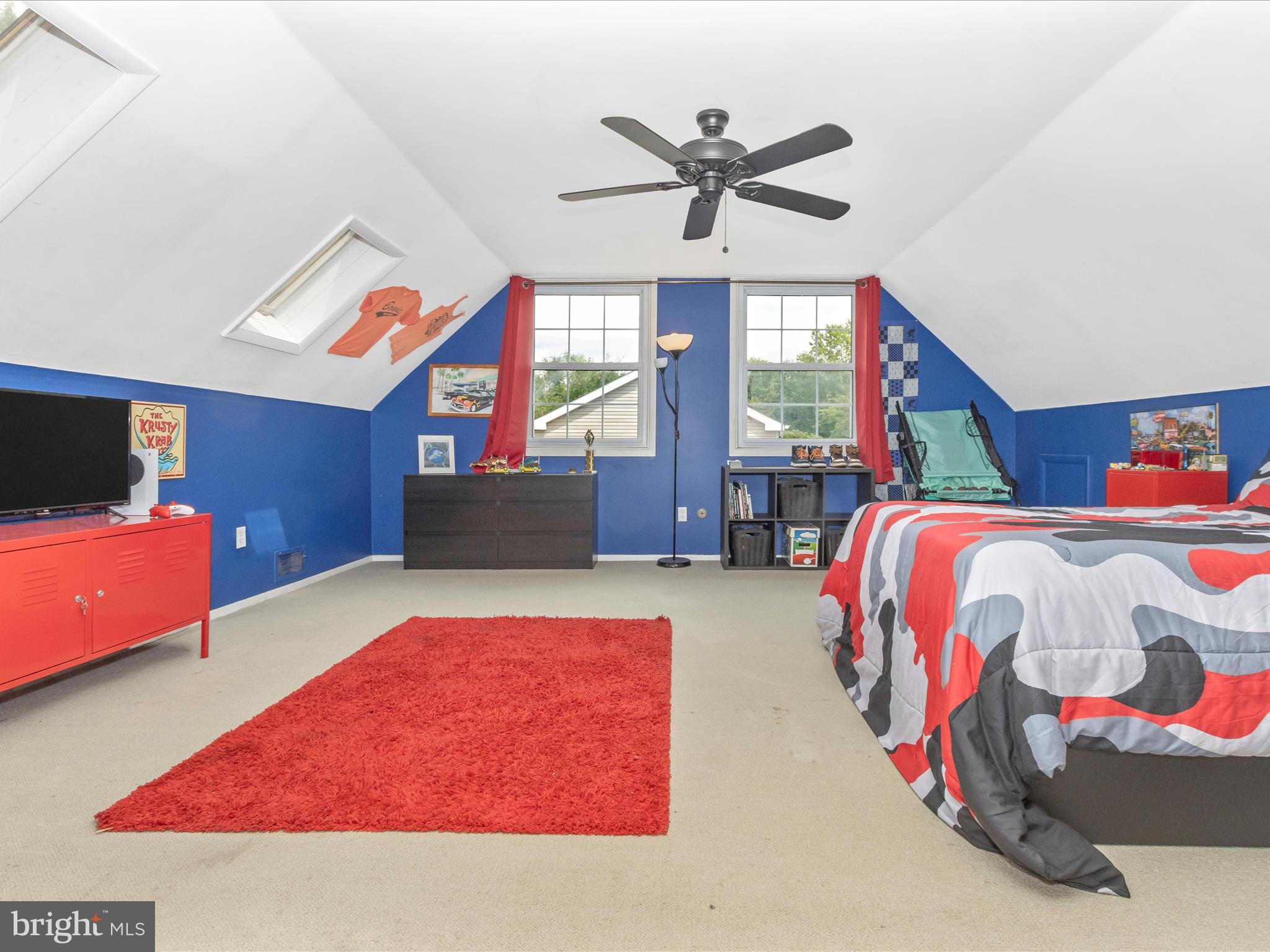 TULIP GROVE - Residential