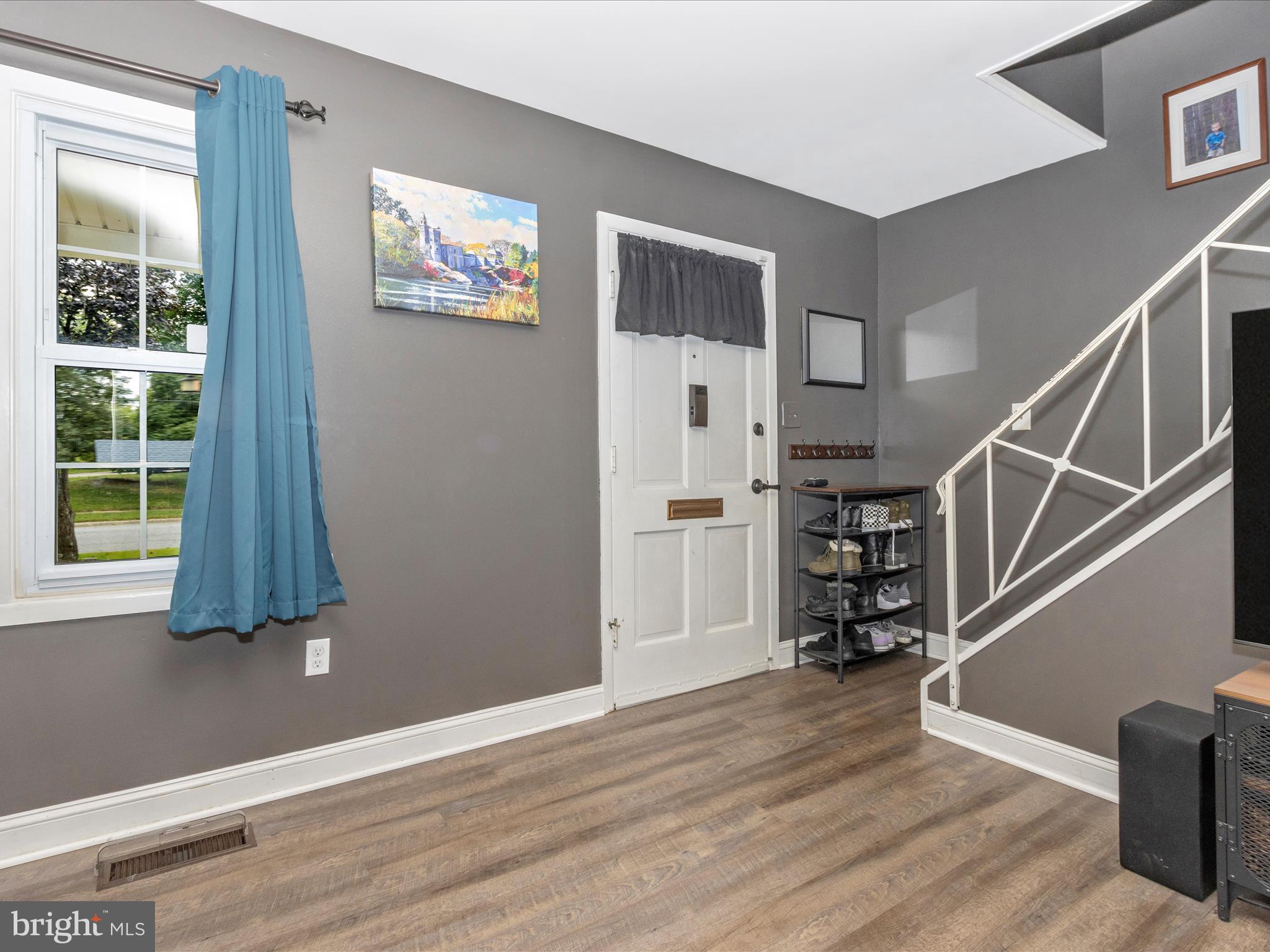 TULIP GROVE - Residential