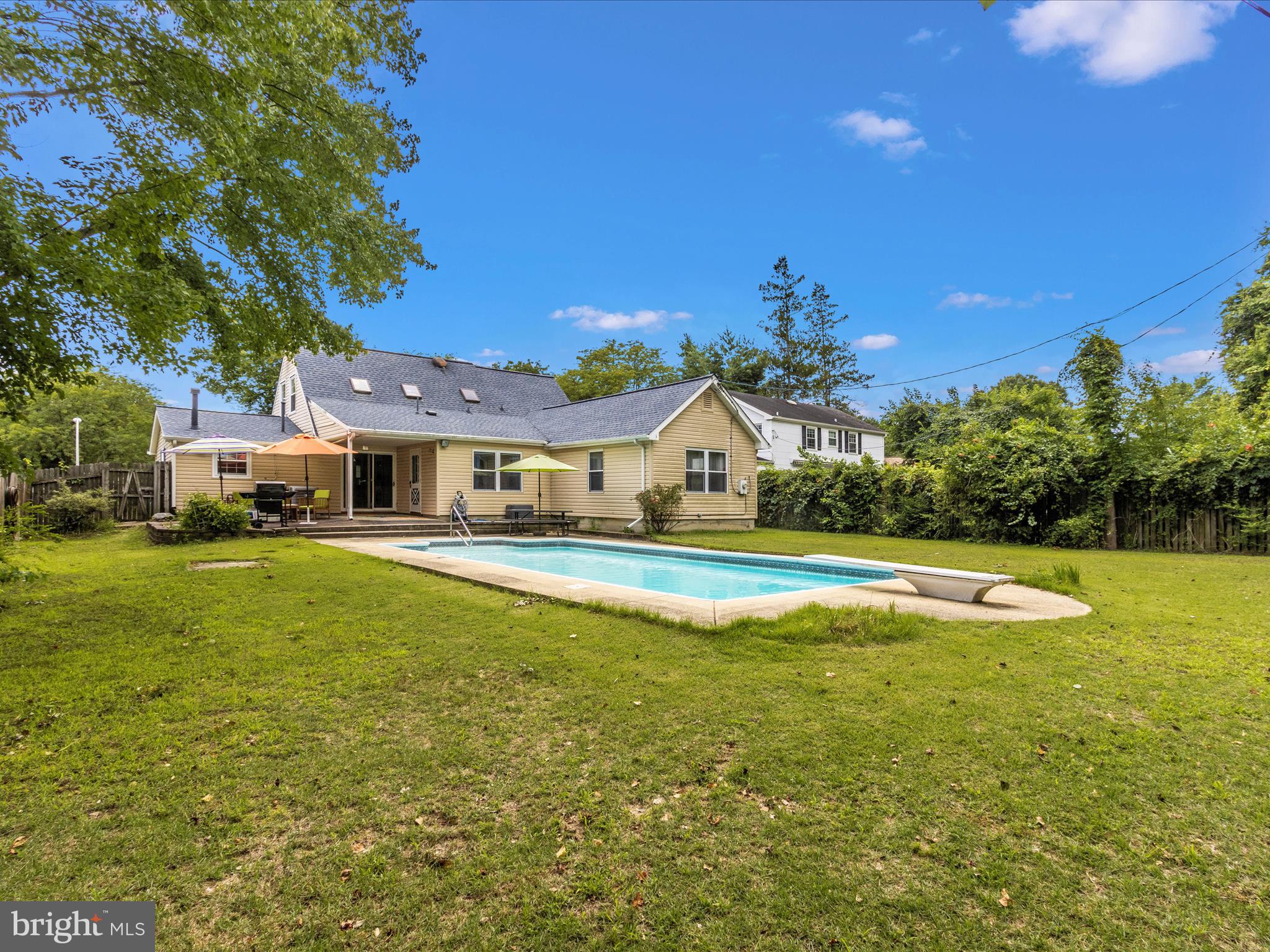 TULIP GROVE - Residential