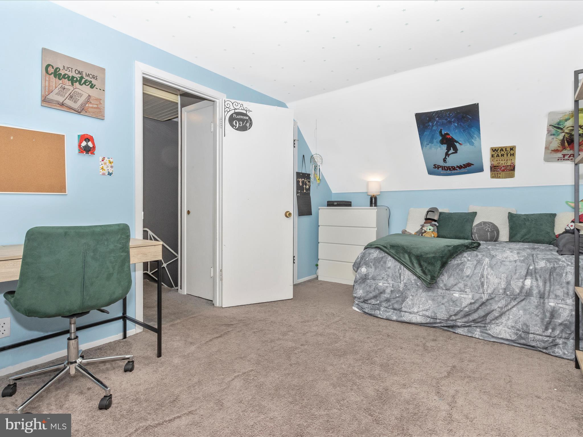 TULIP GROVE - Residential