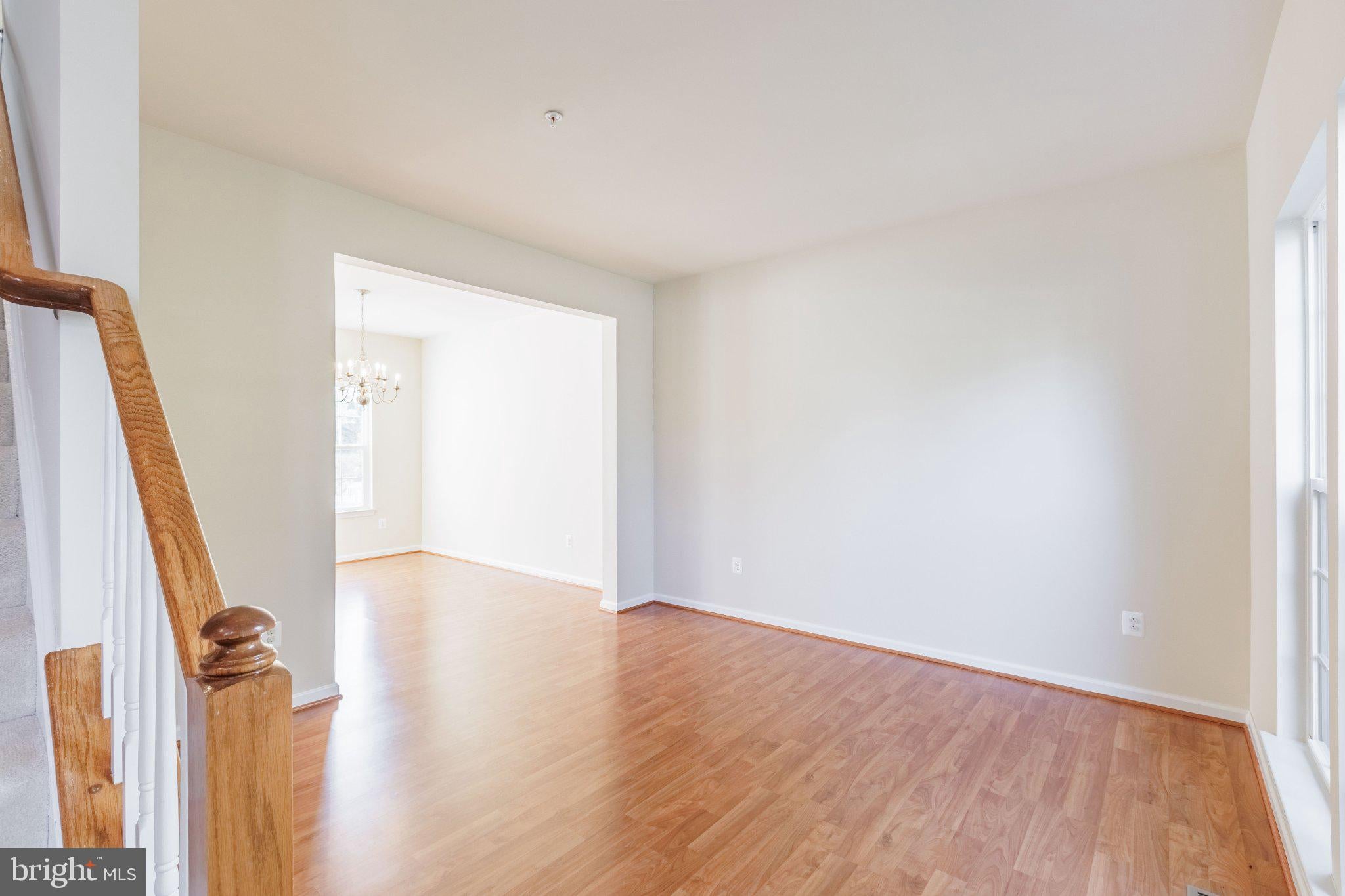 122 SUNLIGHT COURT