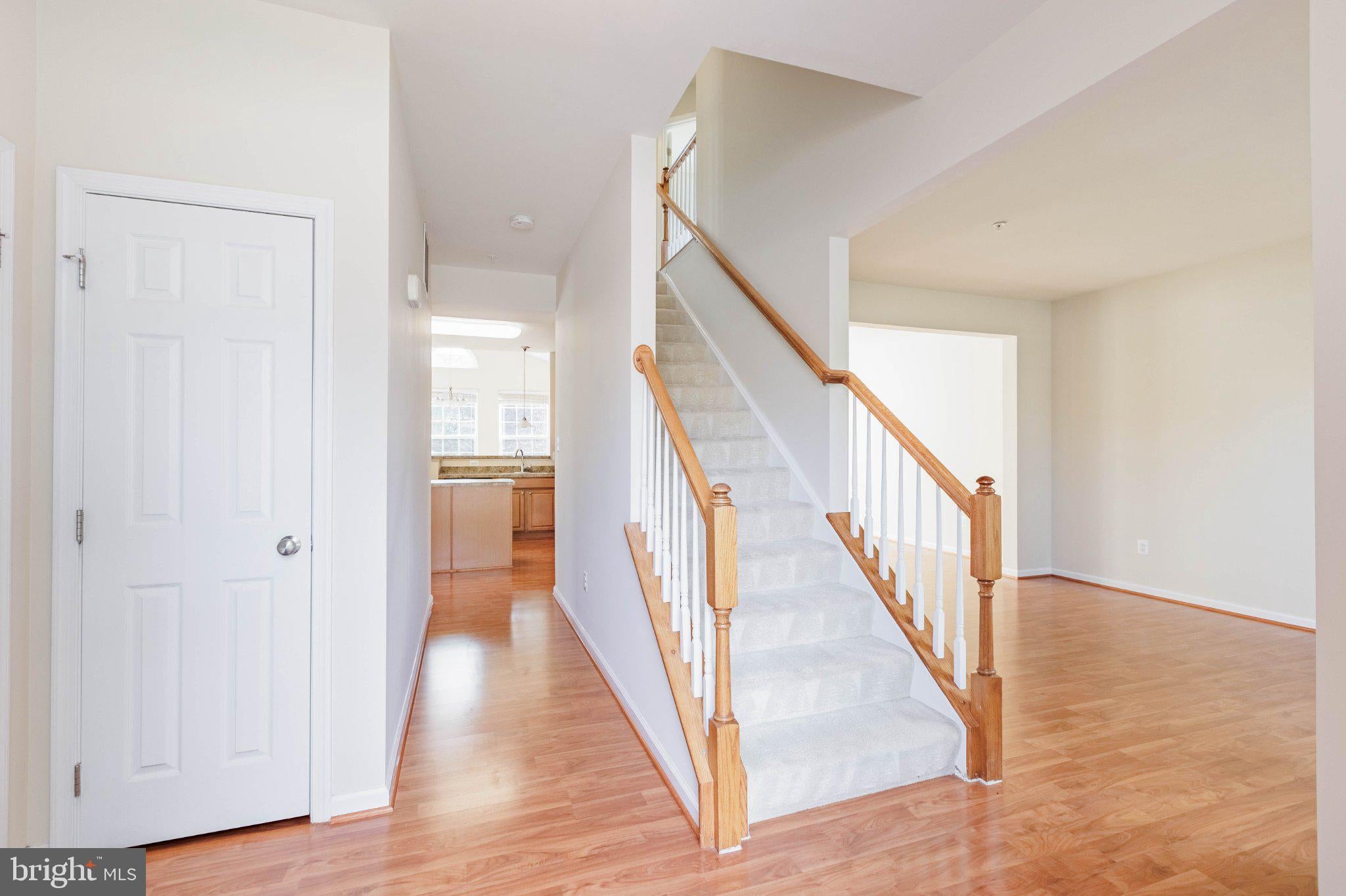 122 SUNLIGHT COURT