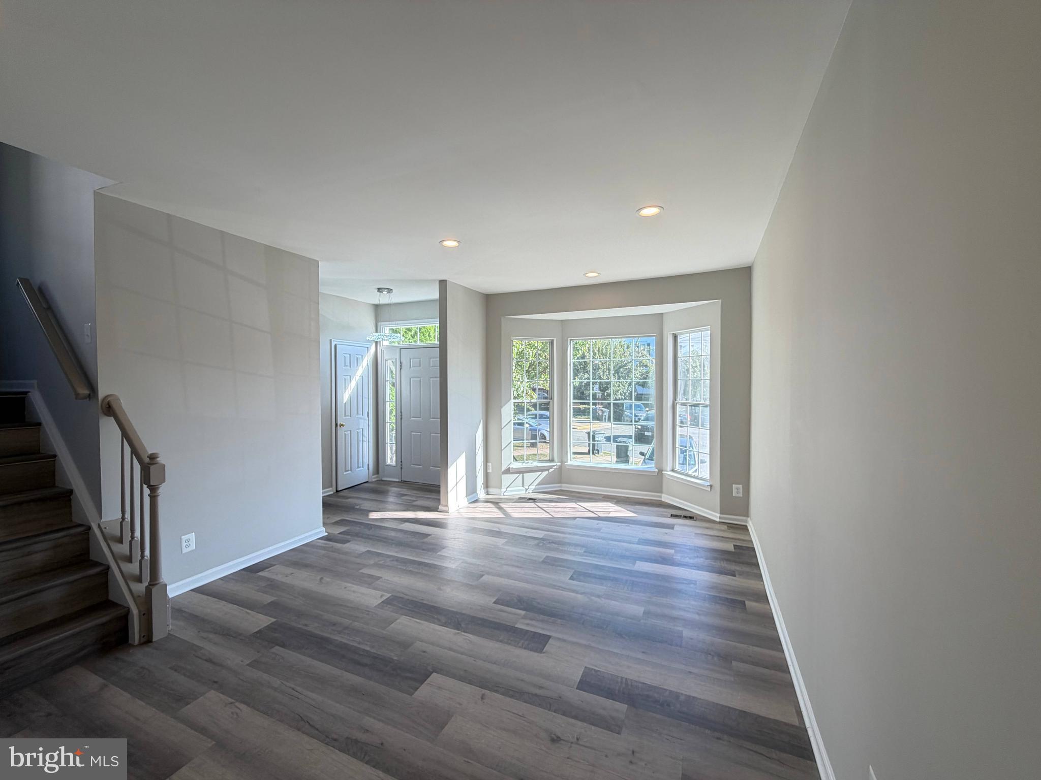 MONTCLAIR MEWS - Residential